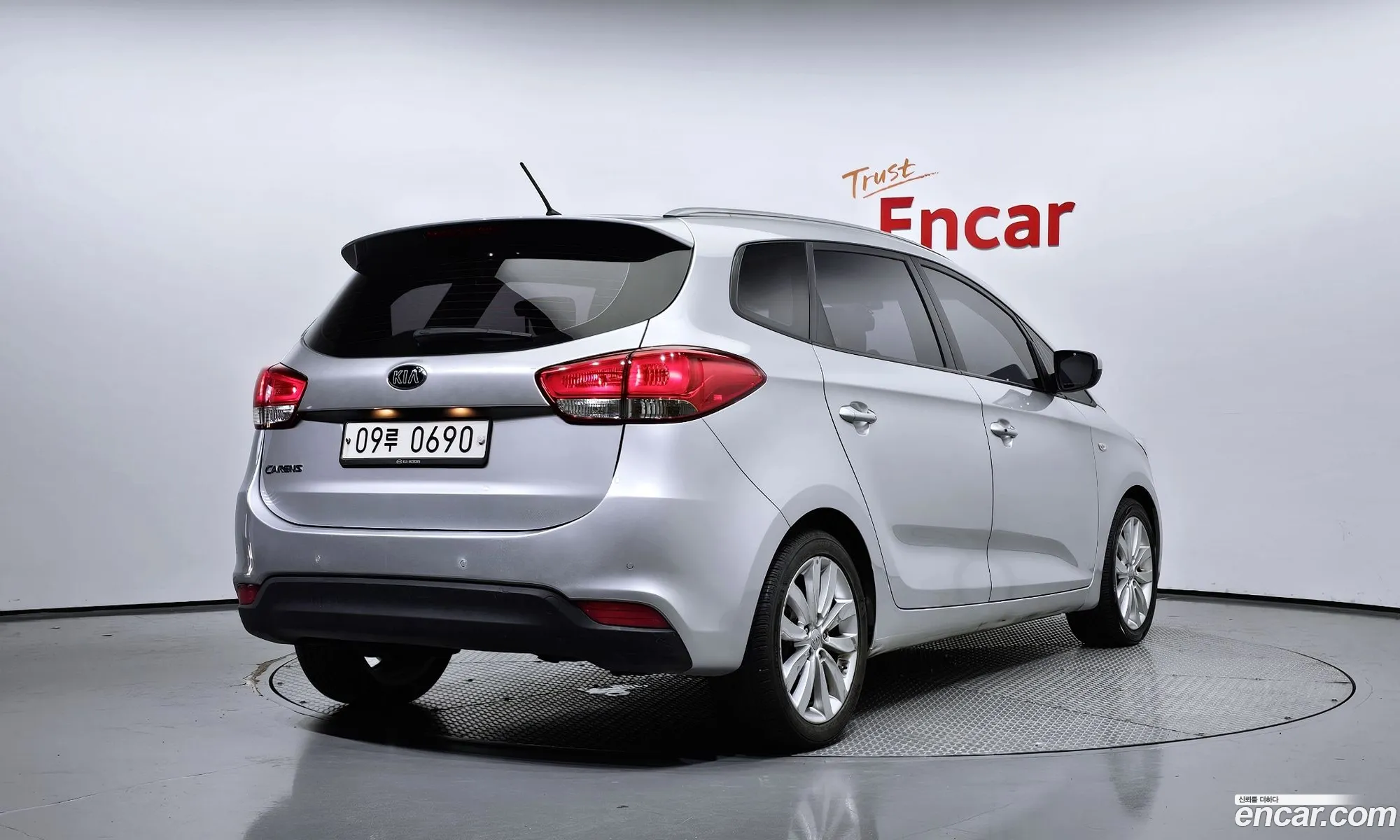 Kia All New Carens 20 Lpi Prestige - фотография 13678348