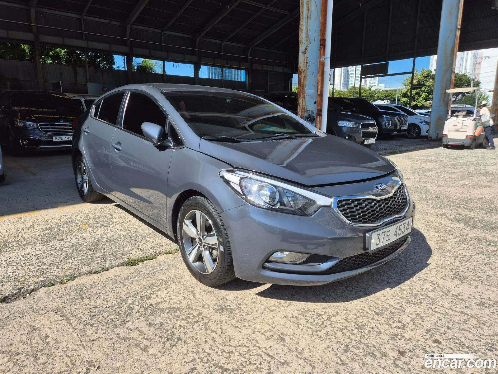 Kia K3 Deluxe - фотография 13678337