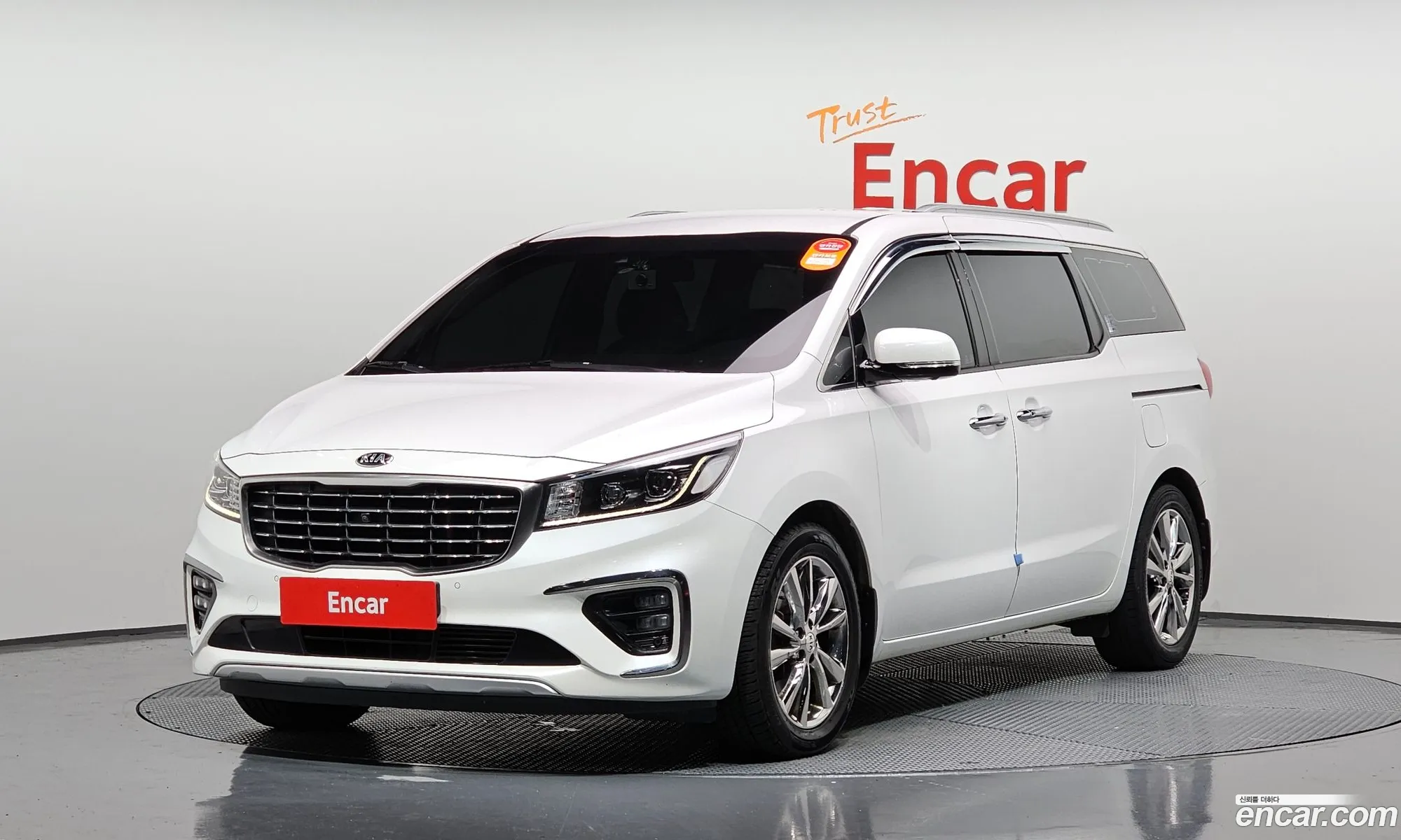 Kia The New Carnival 9-Seater Noblesse - фотография 13710044