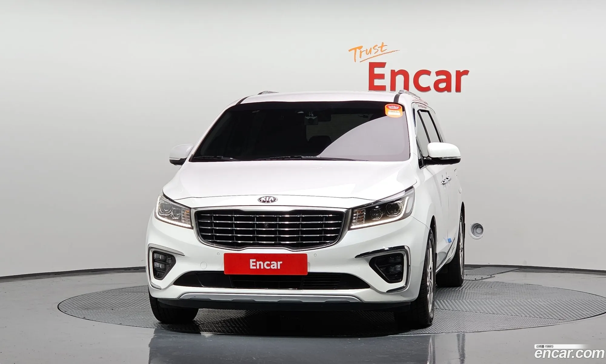 Kia The New Carnival 9-Seater Noblesse - фотография 13710046