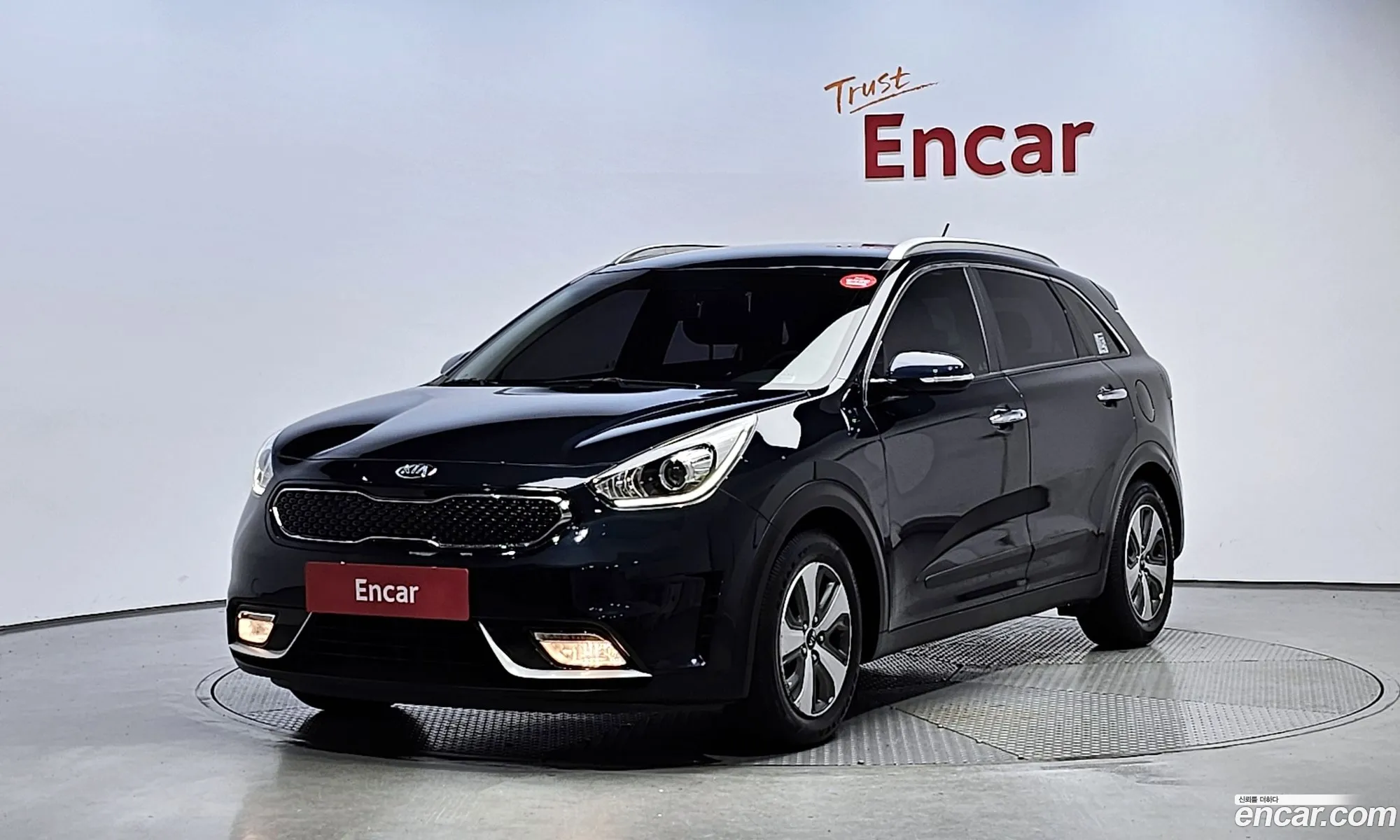 Kia Niro Luxury - фотография 13697281