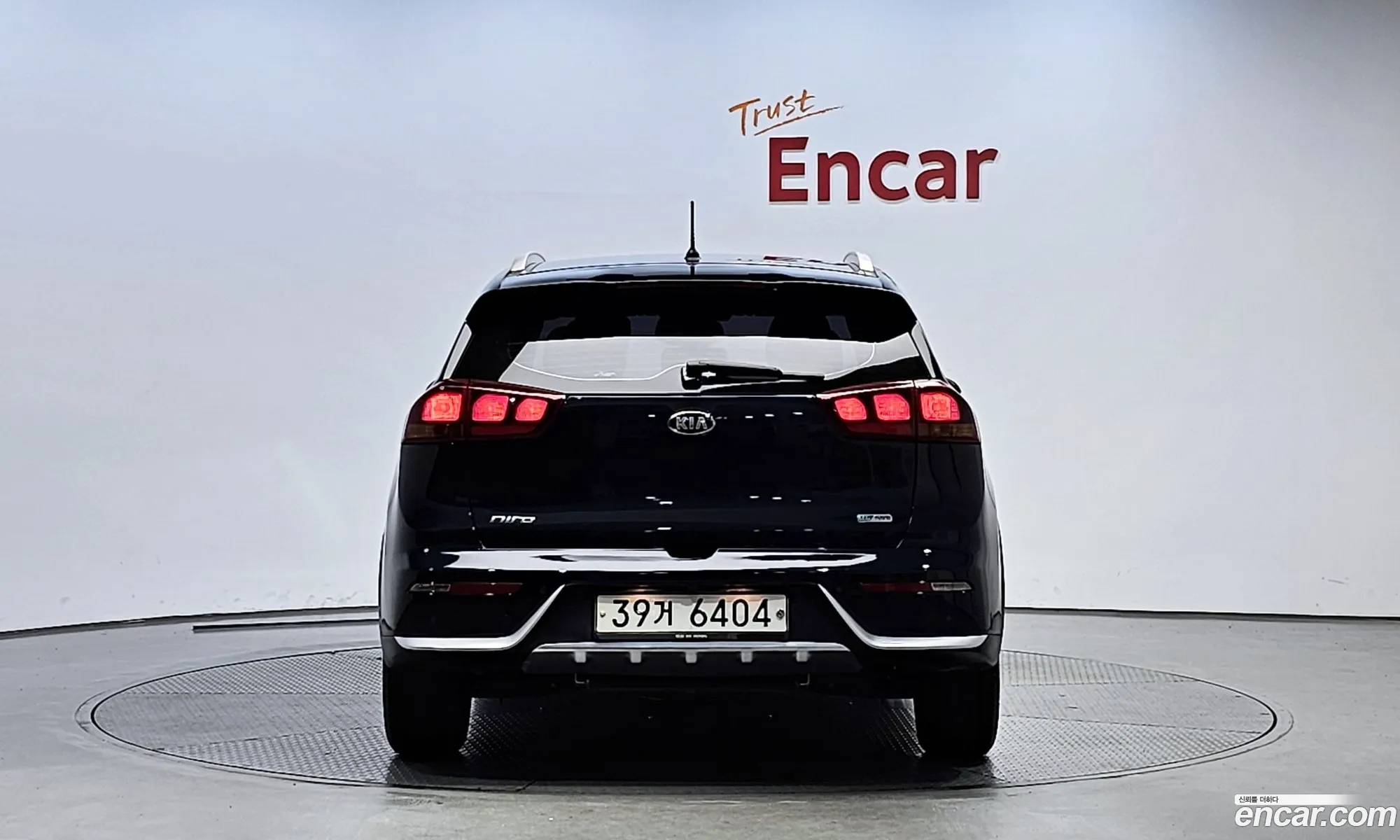 Kia Niro Luxury - фотография 13697284