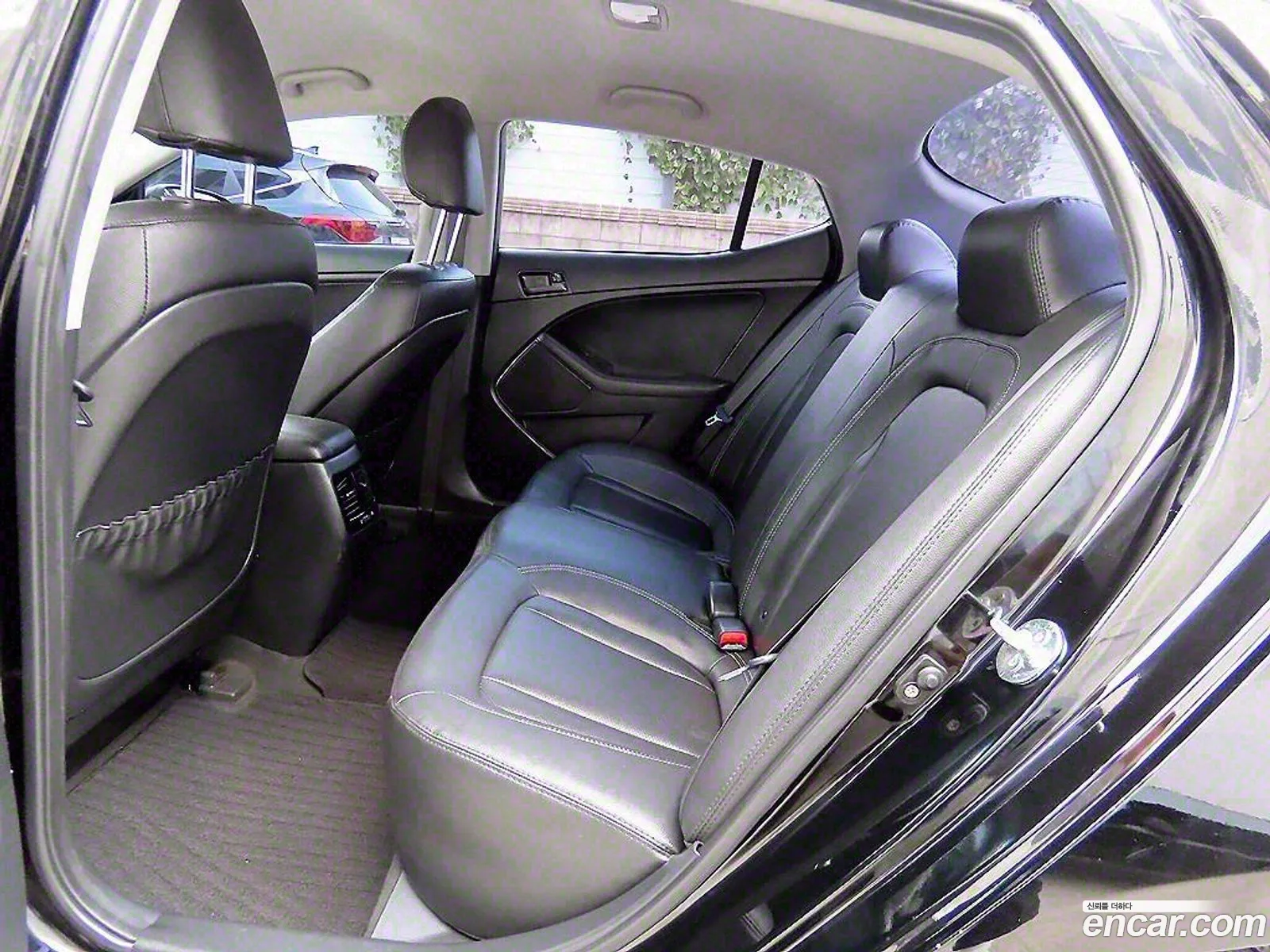 Kia K5 Lpi Deluxe - фотография 13683994