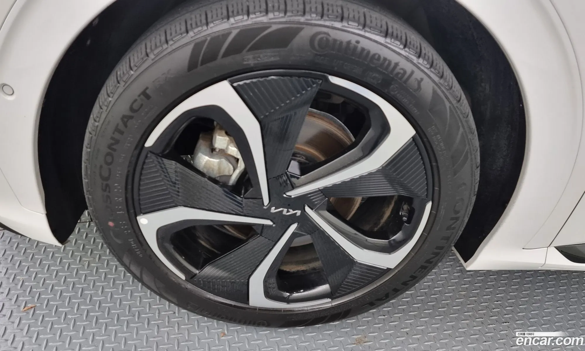 Kia Ev6 Long Range 4Wd Gt Line - фотография 13751276