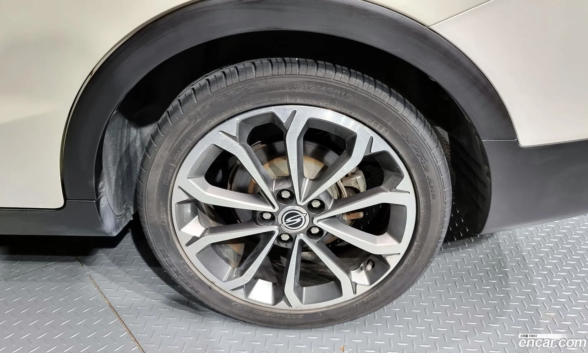 Kg Mobility Ssangyong Tivoli Air Diesel Ix 2Wd - фотография 7066187