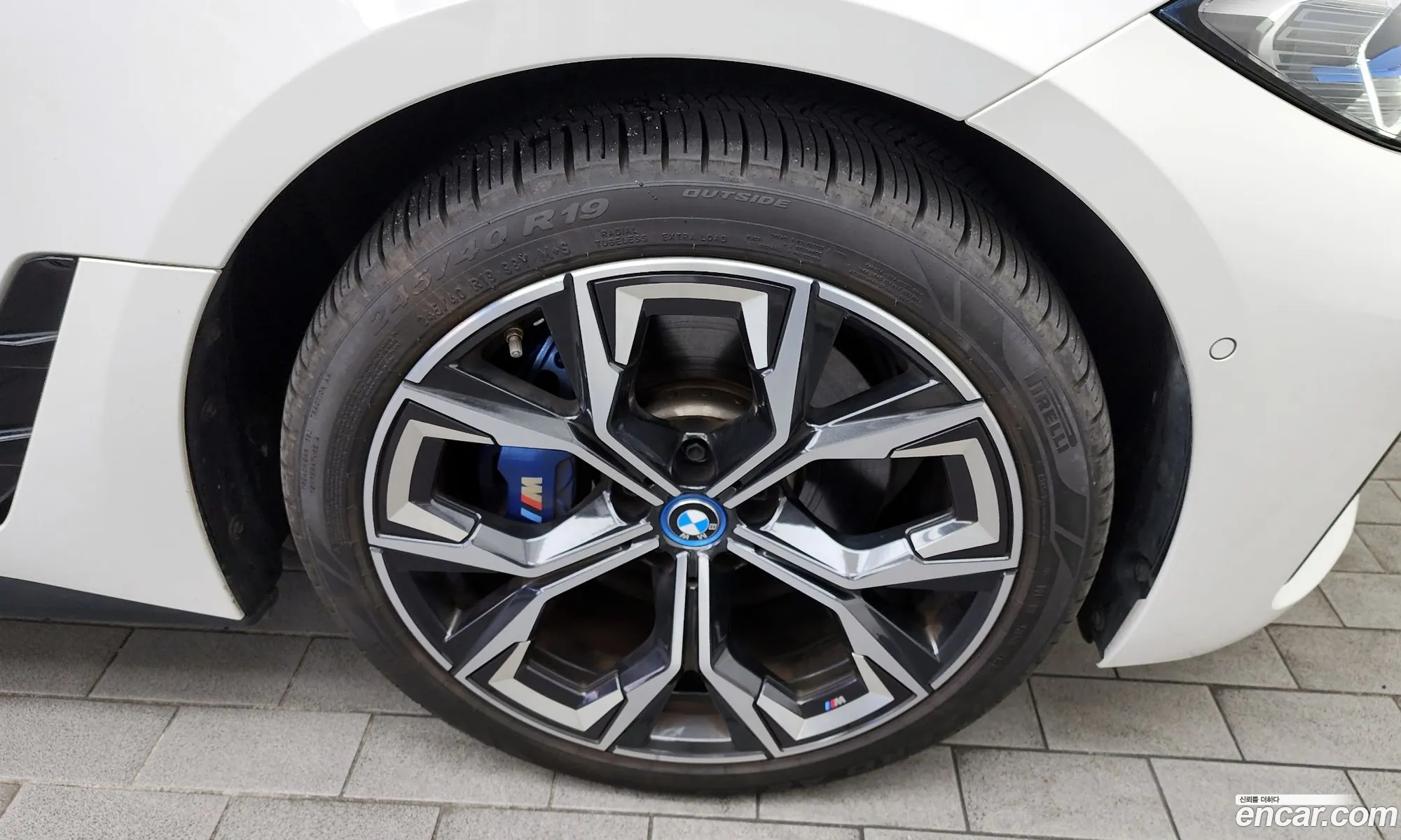 BMW I4 Edrive40 M Sports Pro - фотография 1085106