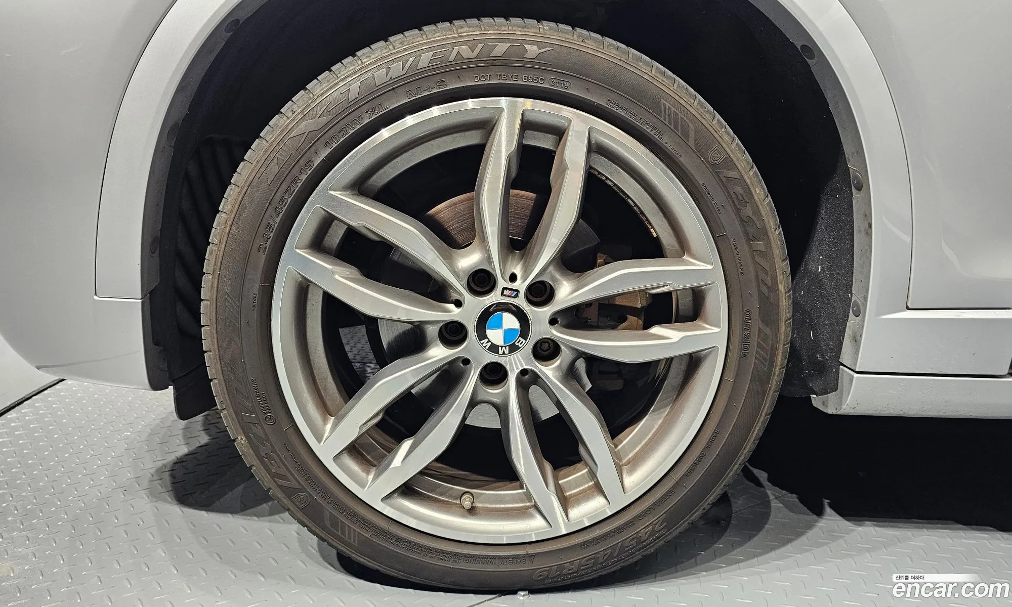 BMW X3 F25 xDrive 20D M Aerodynamics - фотография 1108646