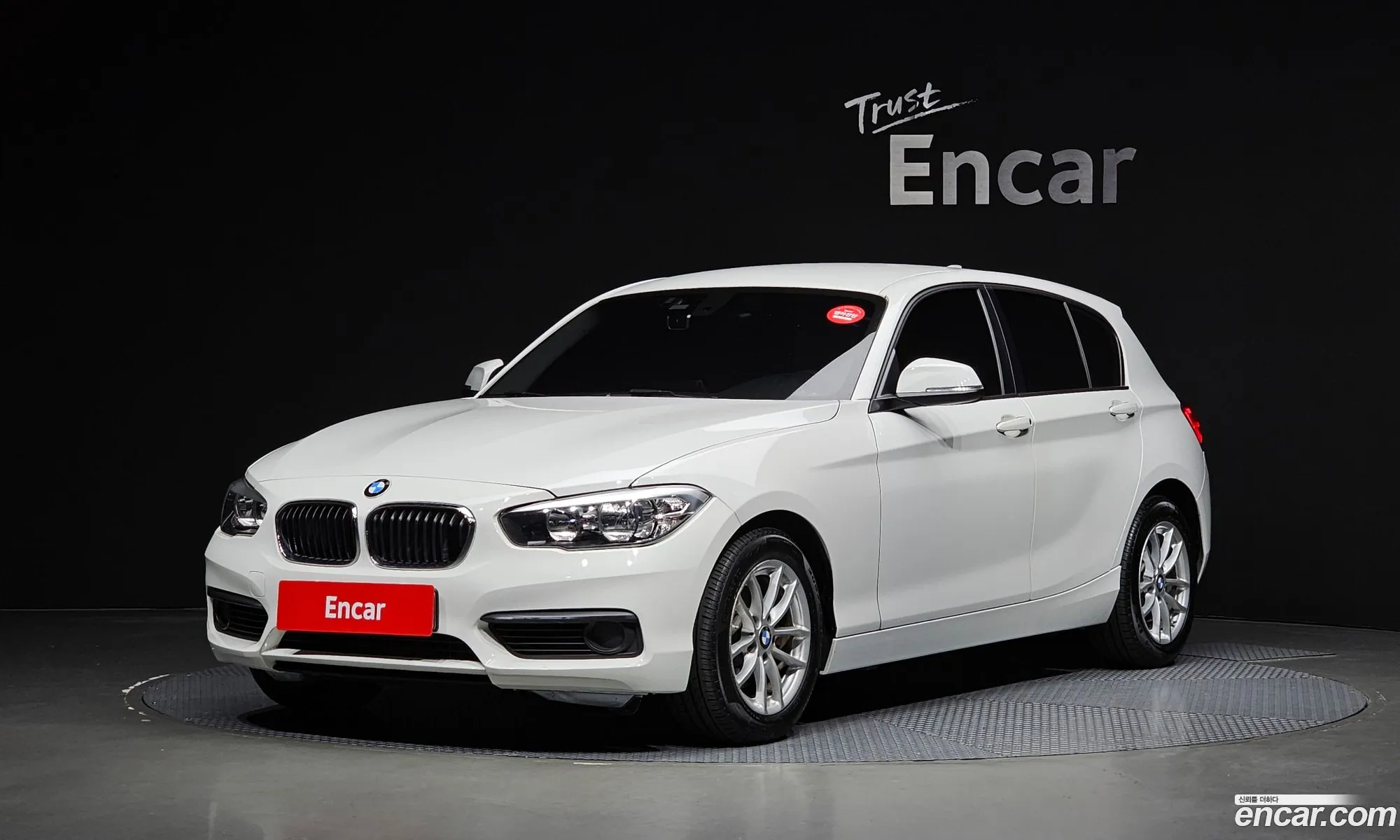 BMW 1 Series F20 118D Joy 5-Door - фотография 1085078