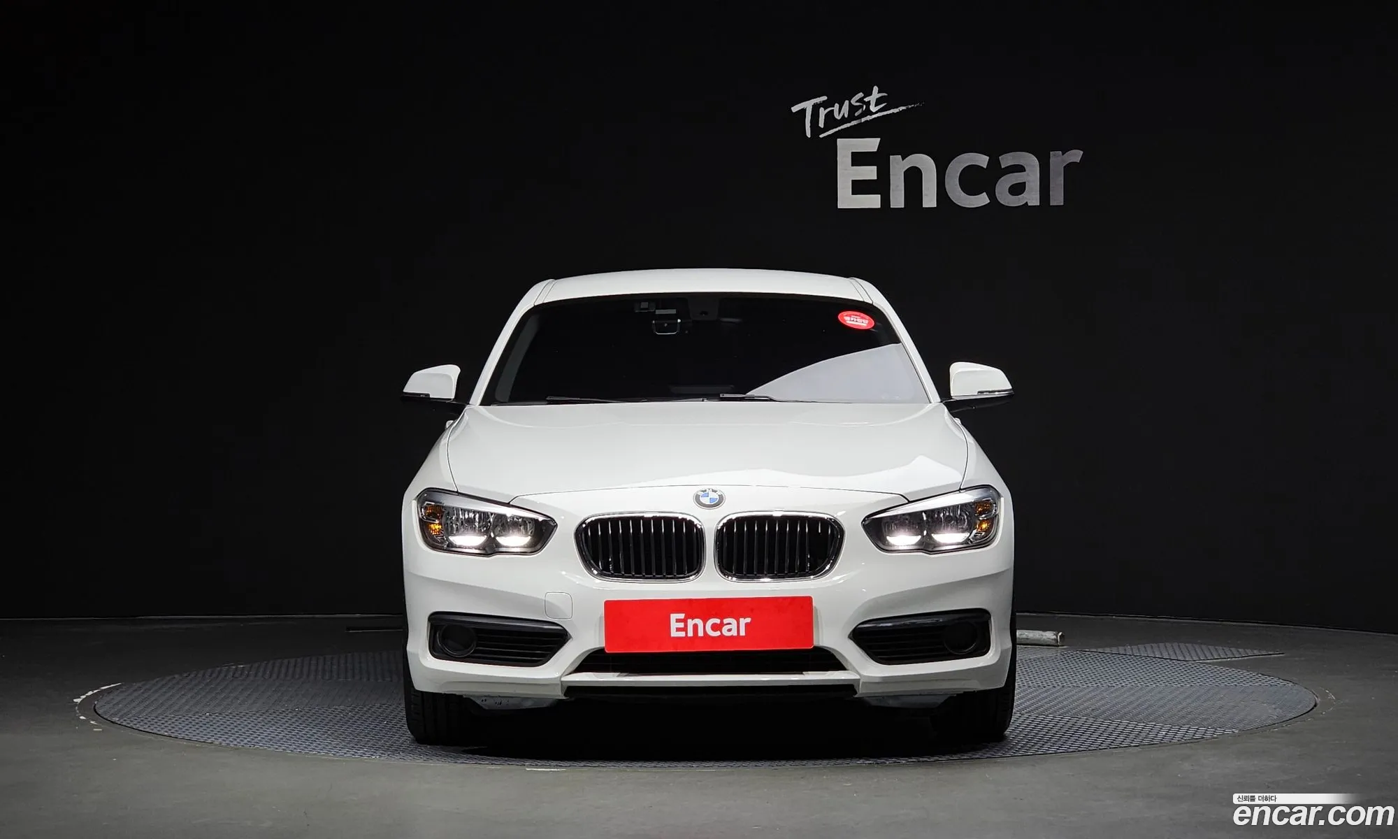 BMW 1 Series F20 118D Joy 5-Door - фотография 1085080