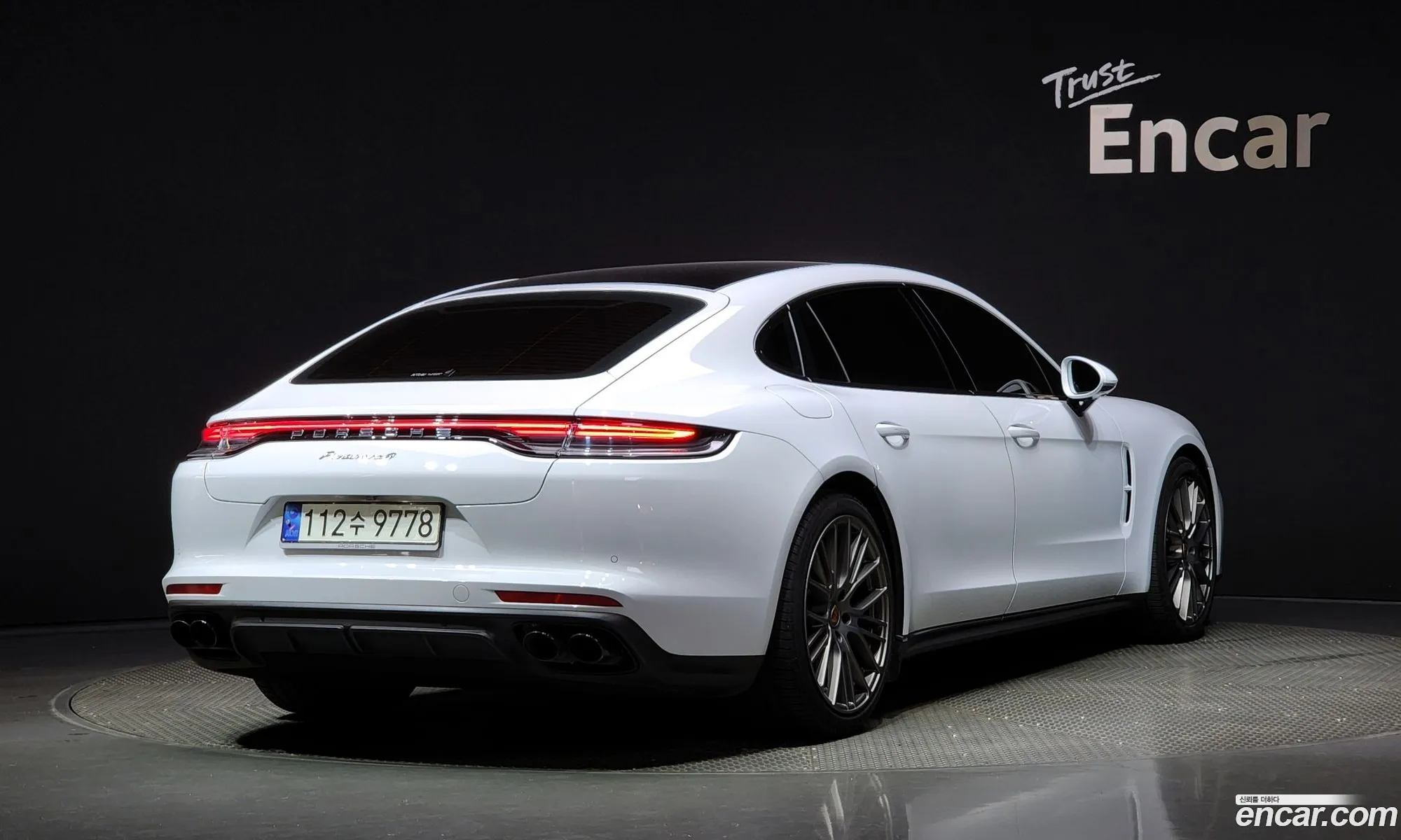 Porsche Panamera 971 29 4S Executive - фотография 8040333