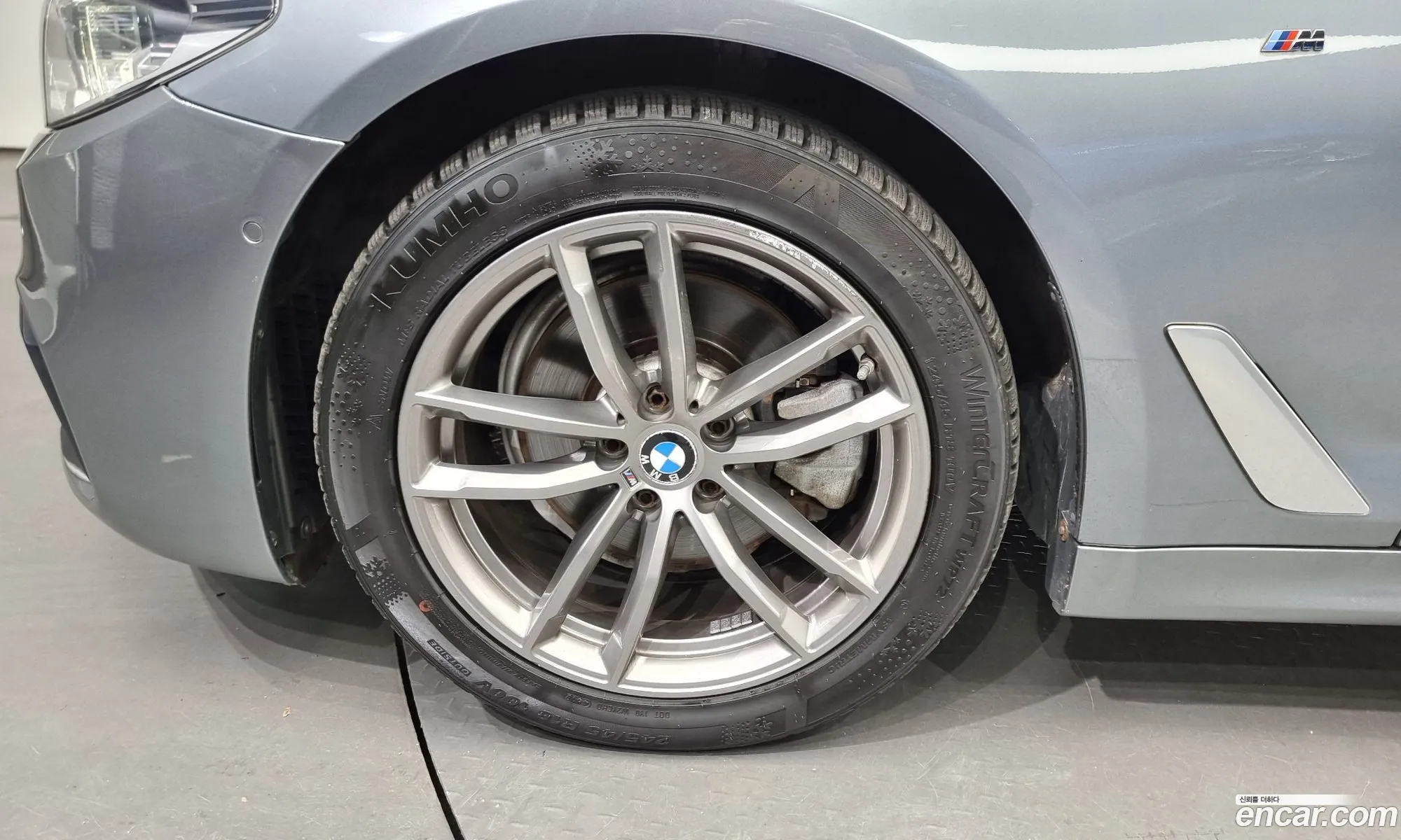 BMW 5 Series G30 520D xDrive M Sport Plus - фотография 13481215