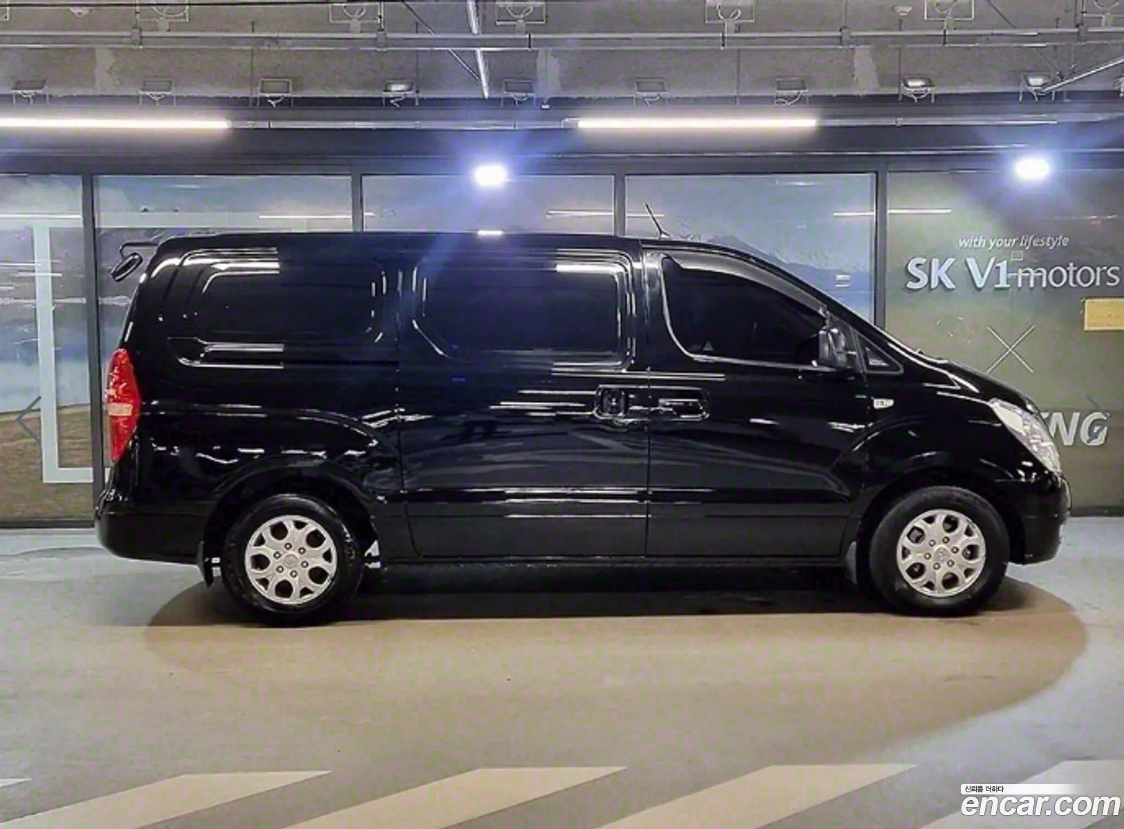 Hyundai Grand Starex 3-Seater Lpi Van Cvx Luxury - фотография 13922237