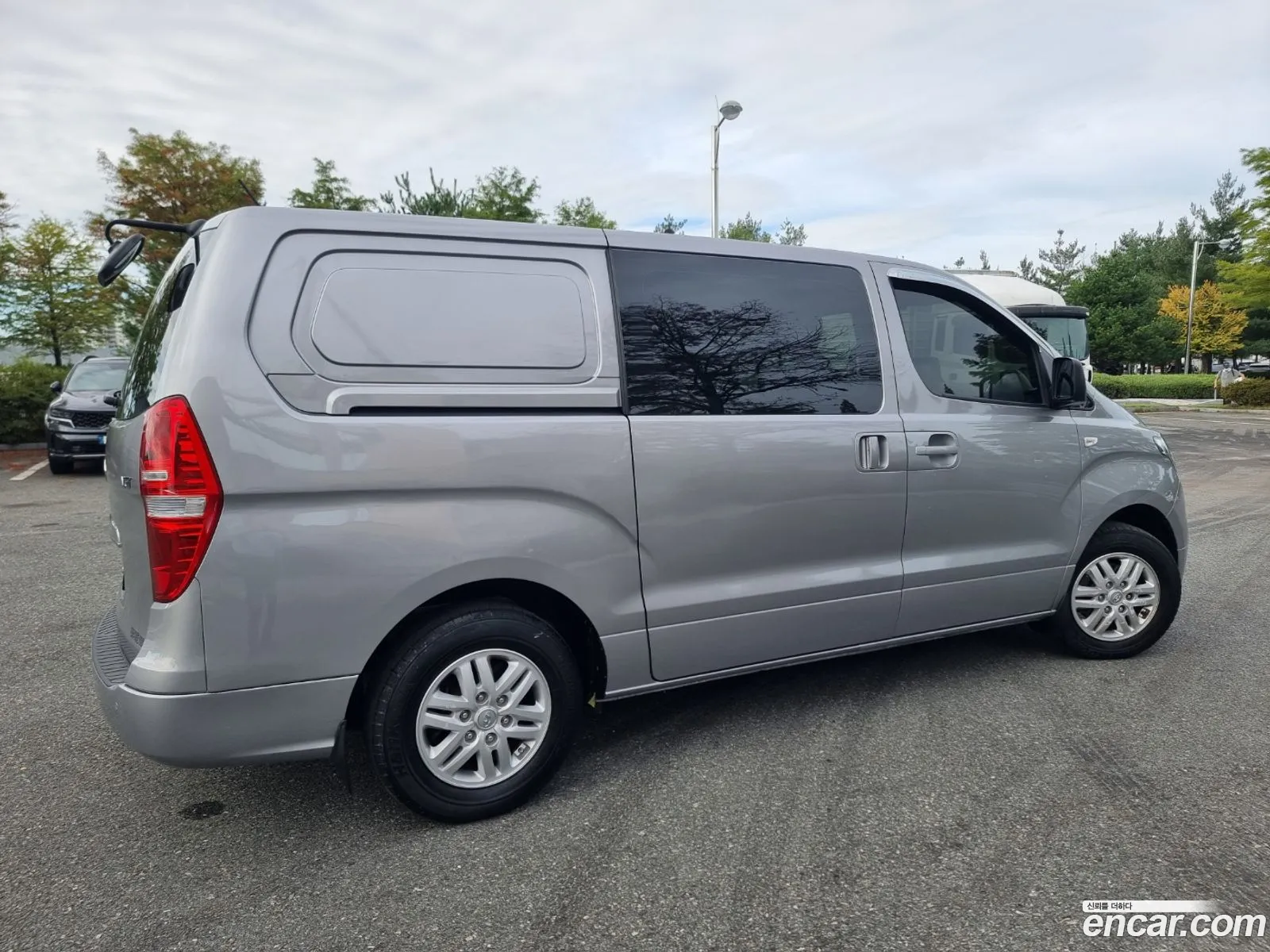 Hyundai The New Grand Starex Van 5-Seater Smart - фотография 13959382