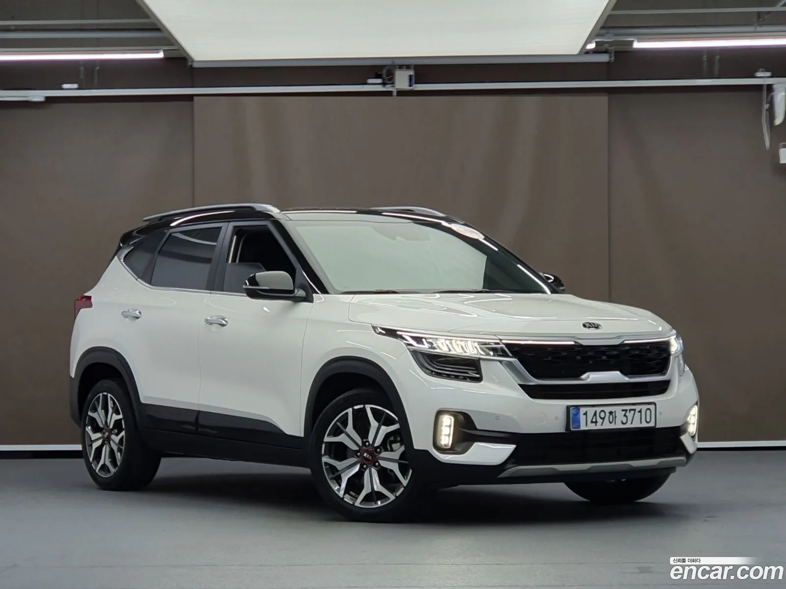 Kia Seltos Gasoline 16 Turbo 2Wd Signature - фотография 13922278