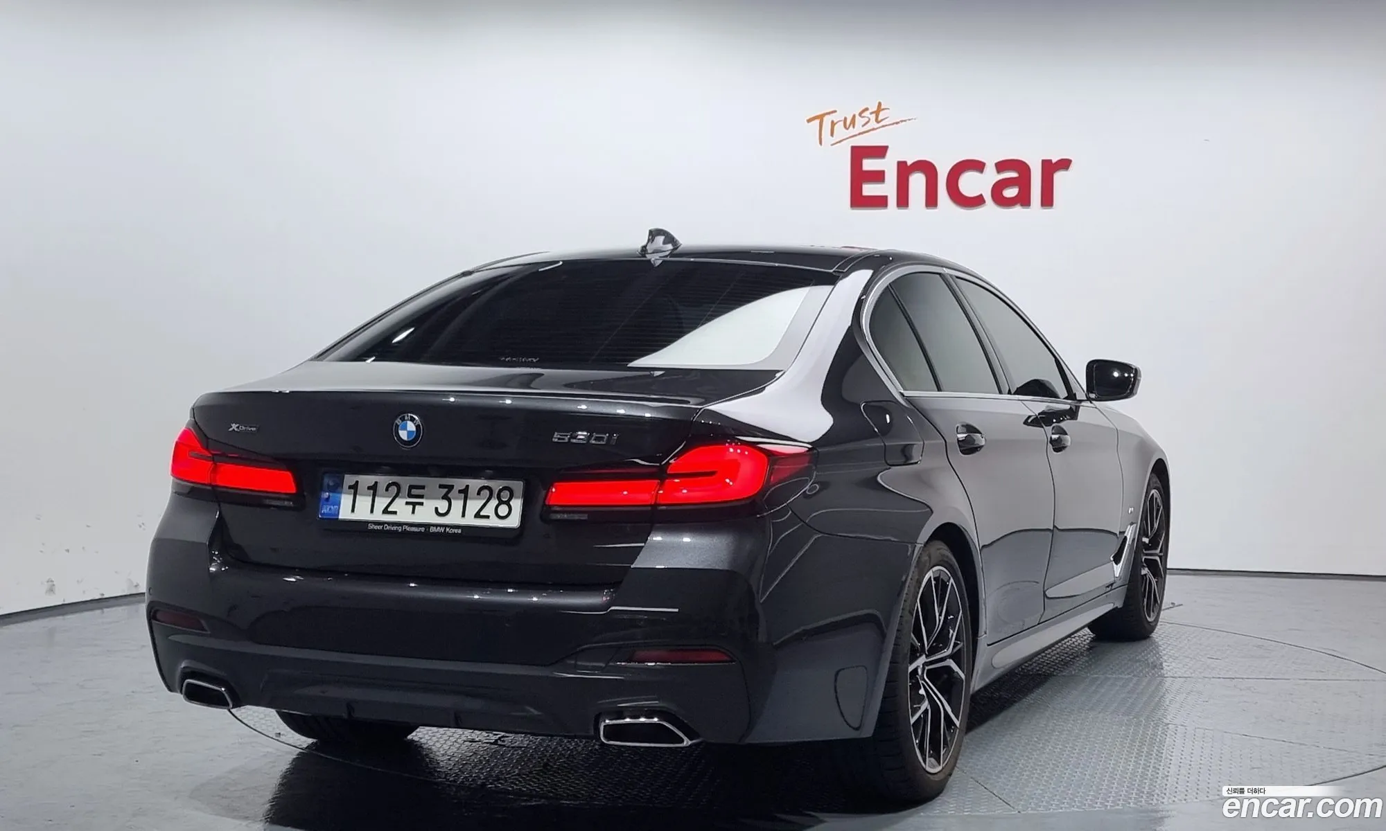 BMW 5 Series G30 530I xDrive M Sports - фотография 1085038