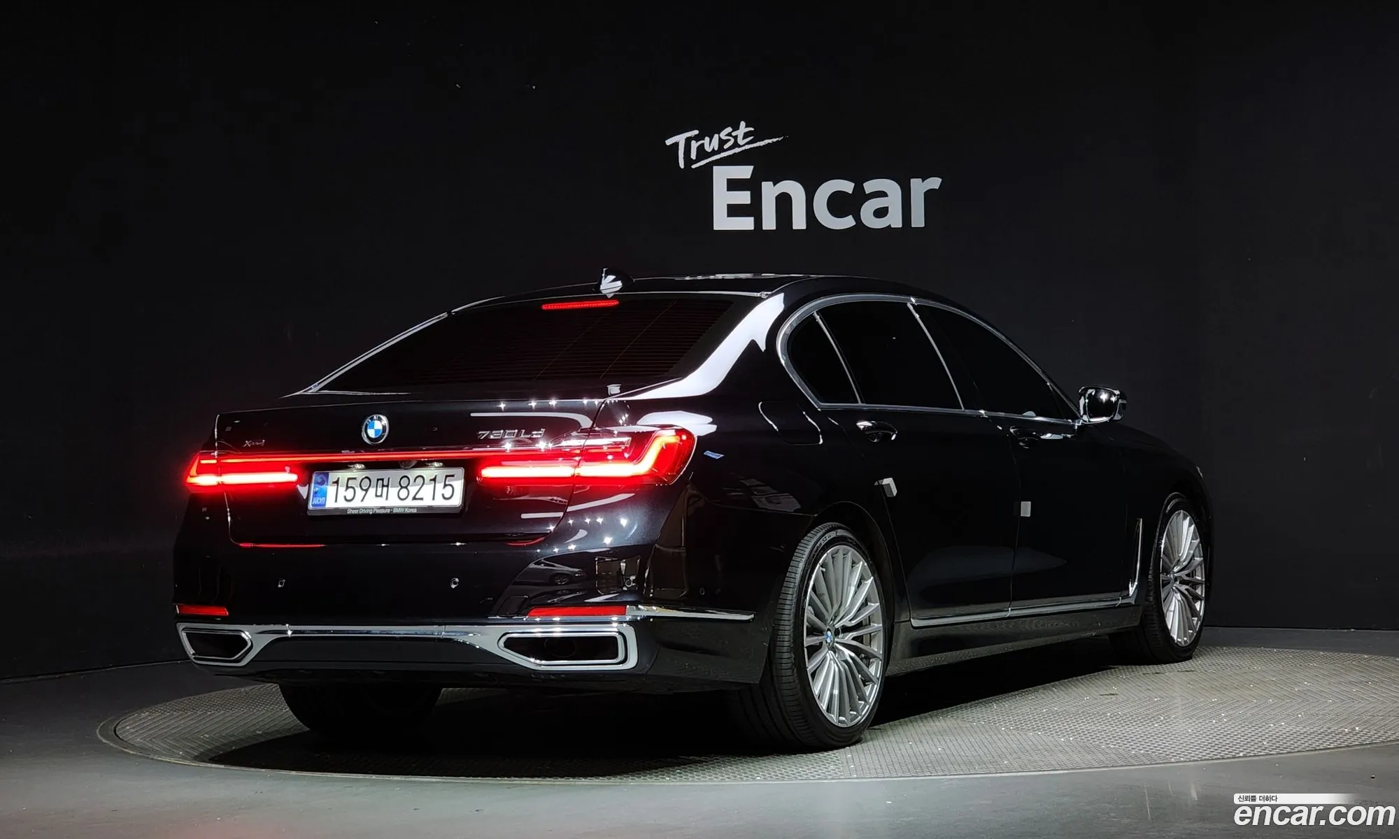 BMW 7 Series G11 730Ld xDrive Design Pure Excellence - фотография 1072920