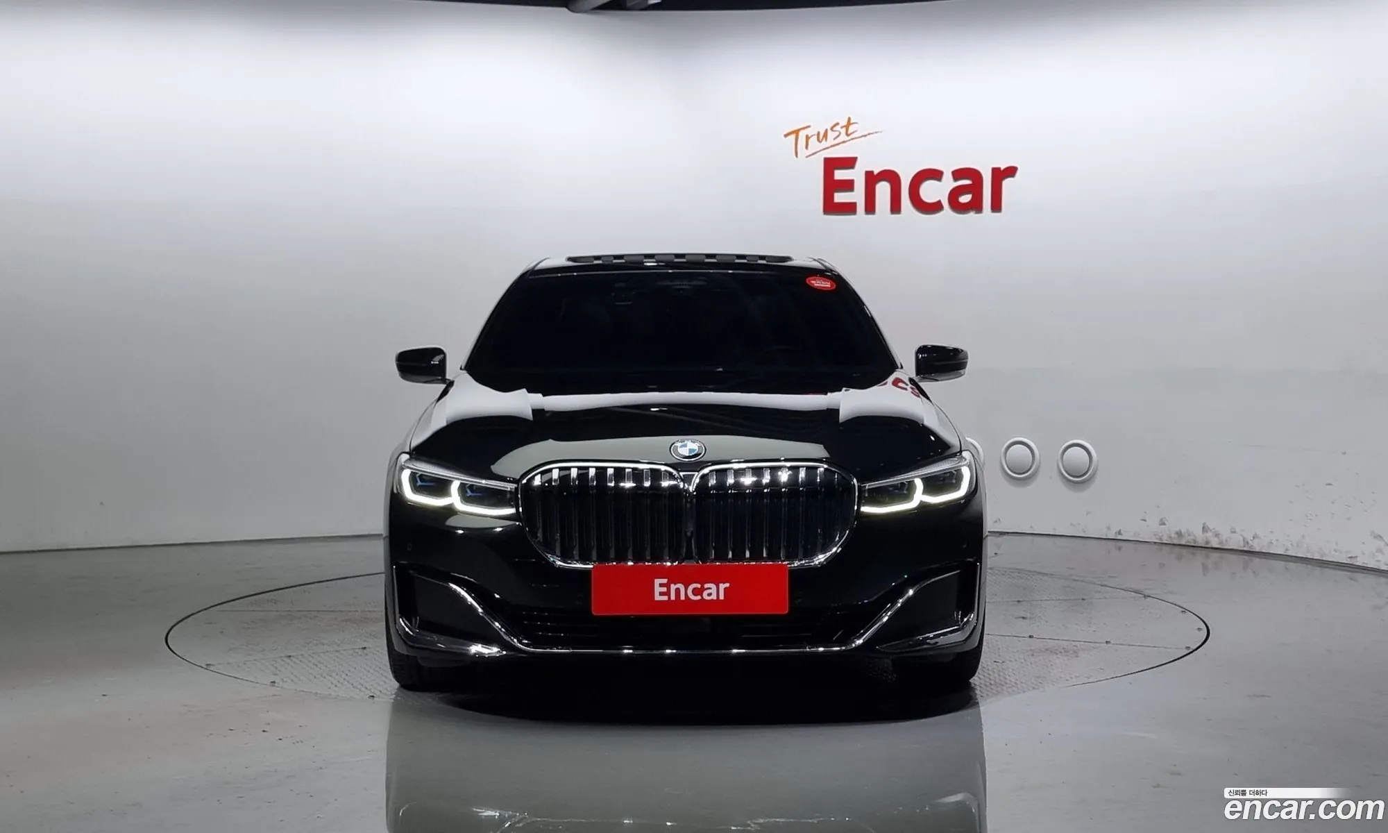 BMW 7 Series G11 740D xDrive Design Pure Excellence - фотография 13481189