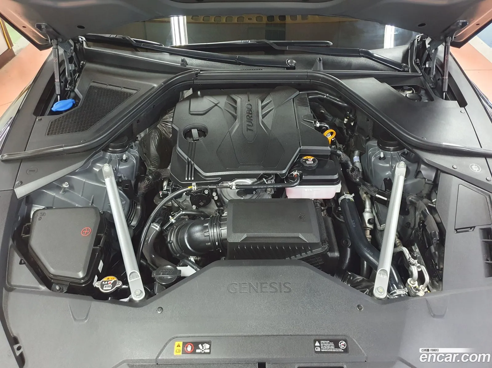 Genesis G80 Rg3 Gasoline 25 Turbo 2Wd - фотография 13980041