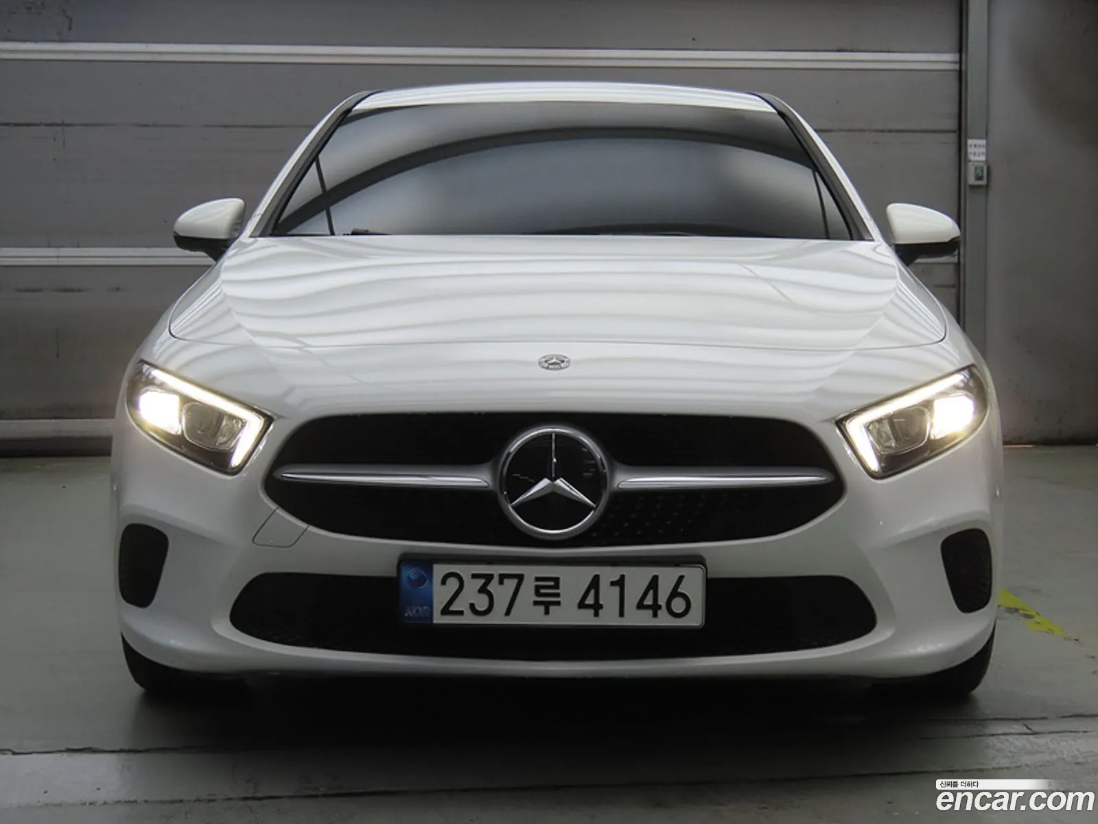 Mercedes A-Class W177 A220 Sedan - фотография 13958038