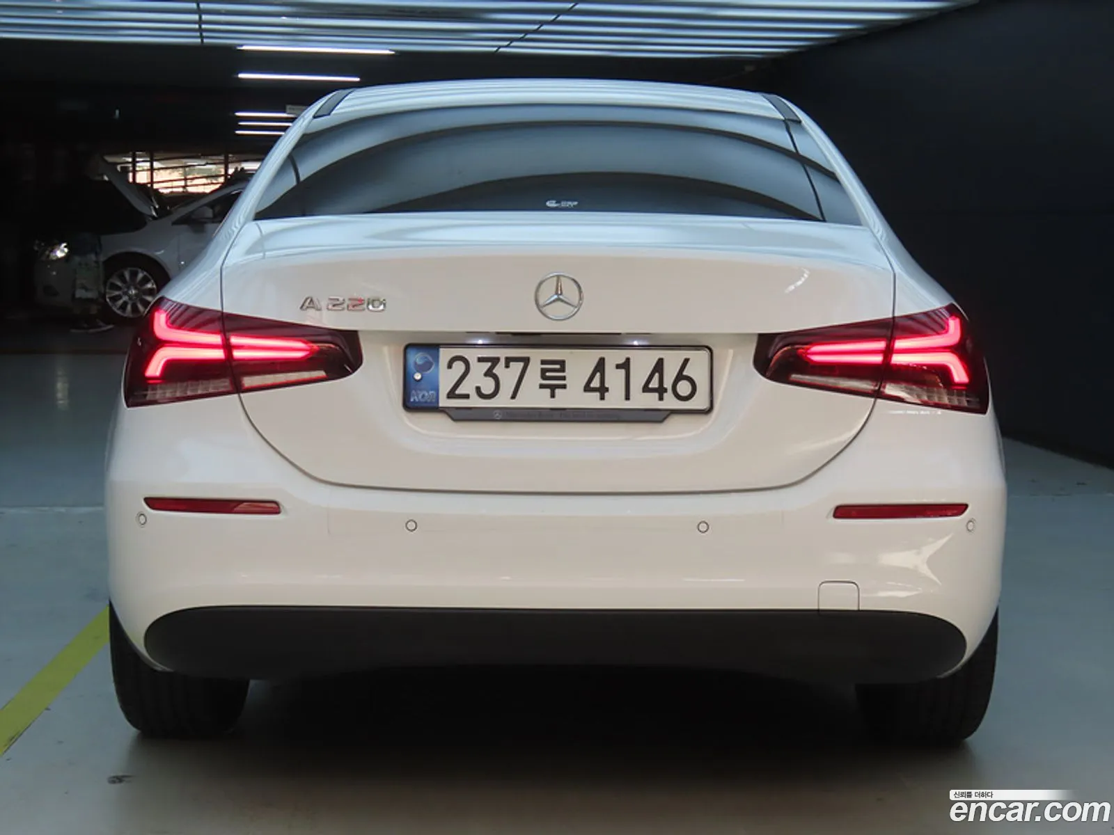 Mercedes A-Class W177 A220 Sedan - фотография 13958039