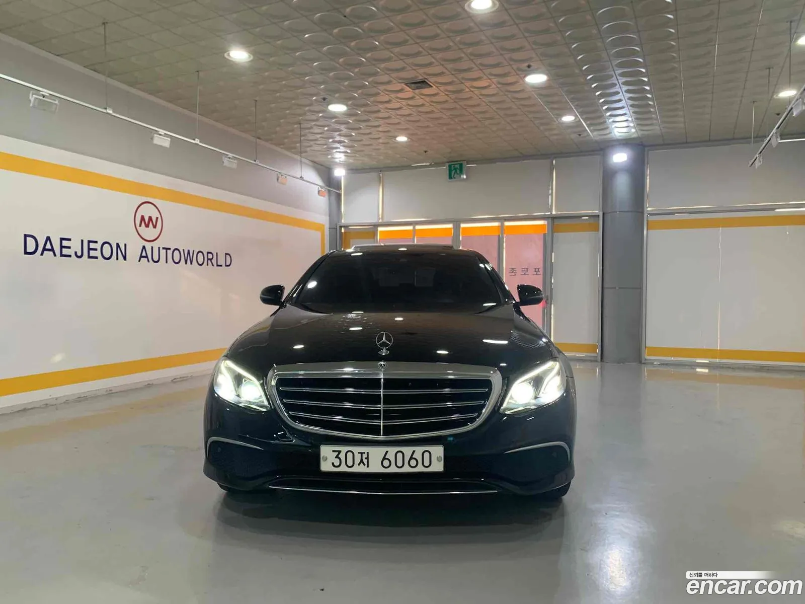 Benz E-Class W213 E220D 4Matic Exclusive - фотография 12521432