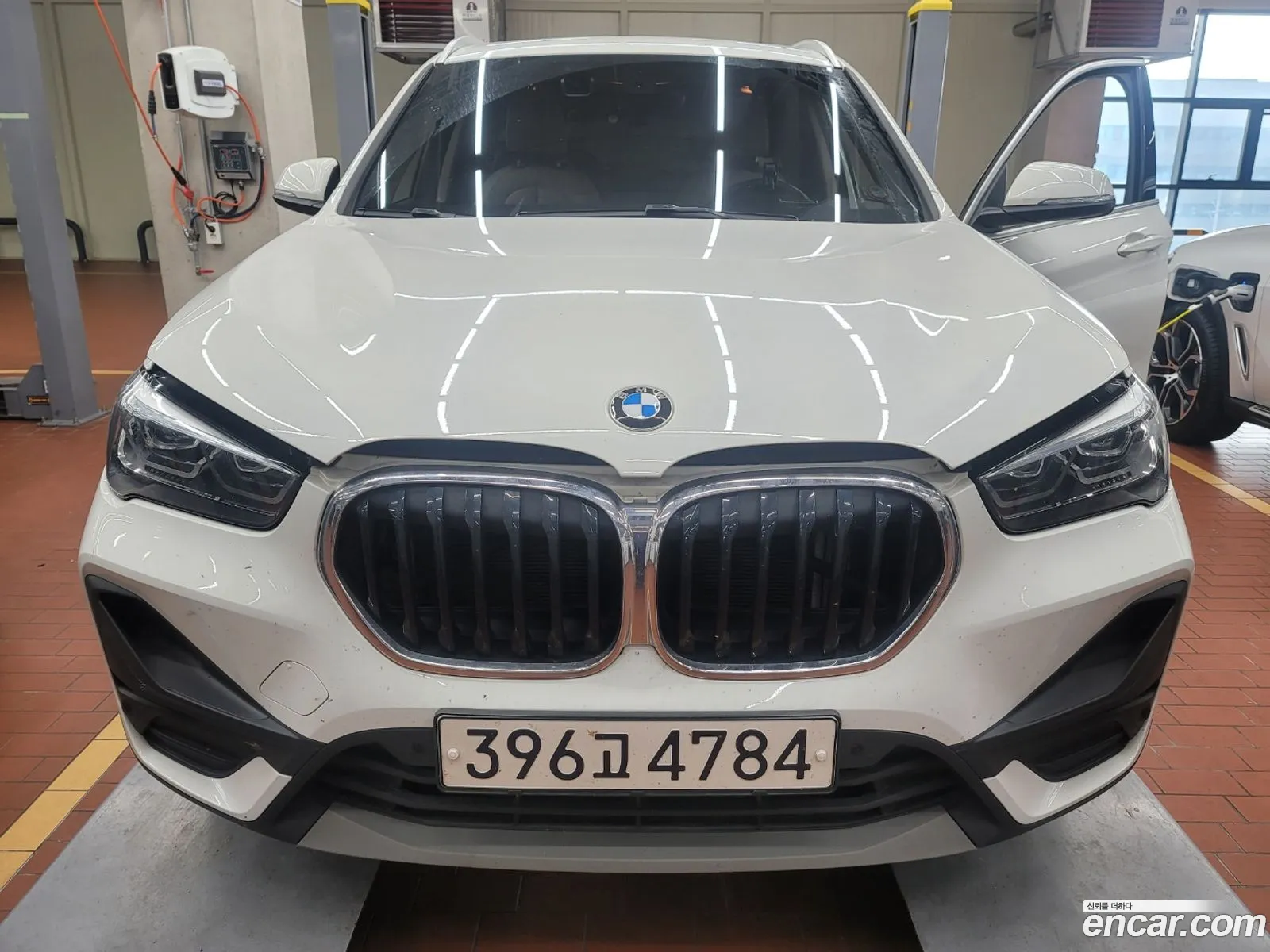 BMW X1 F48 xDrive 18D Advantage - фотография 1118369