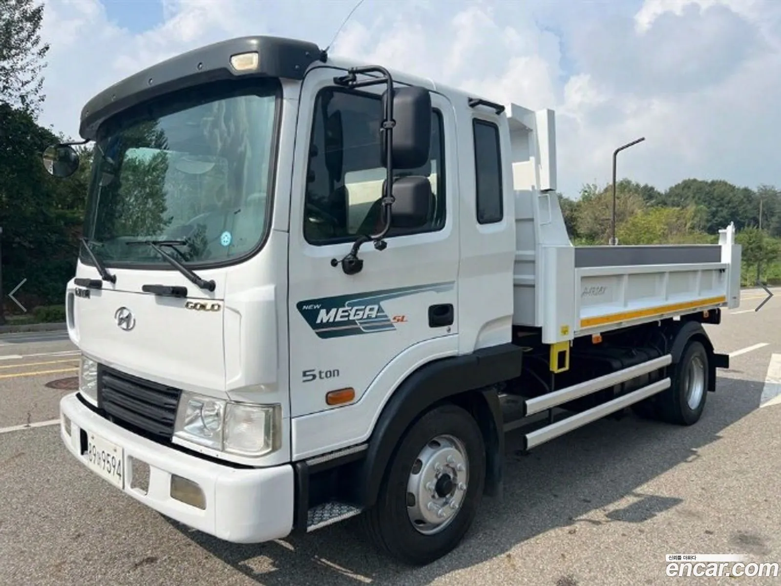 Hyundai Mega Truck Dump 5 Ton Sup - фотография 13556669