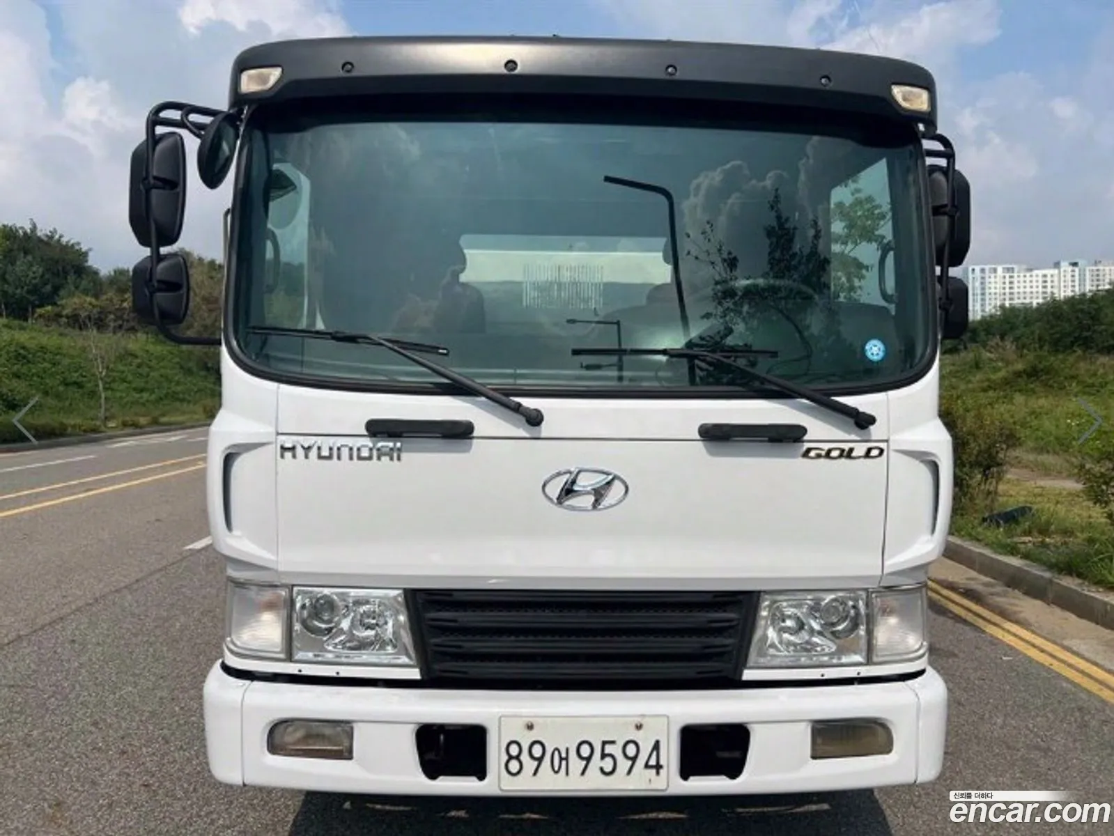 Hyundai Mega Truck Dump 5 Ton Sup - фотография 13556673