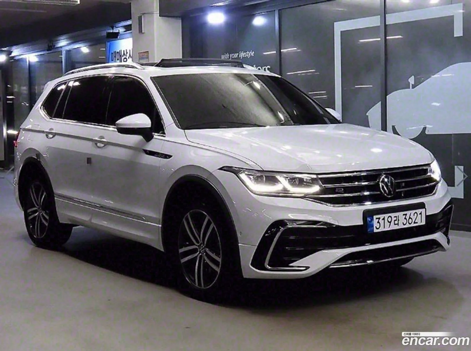 Volkswagen Tiguan Allspace 20 Tsi R-Line - фотография 12401353