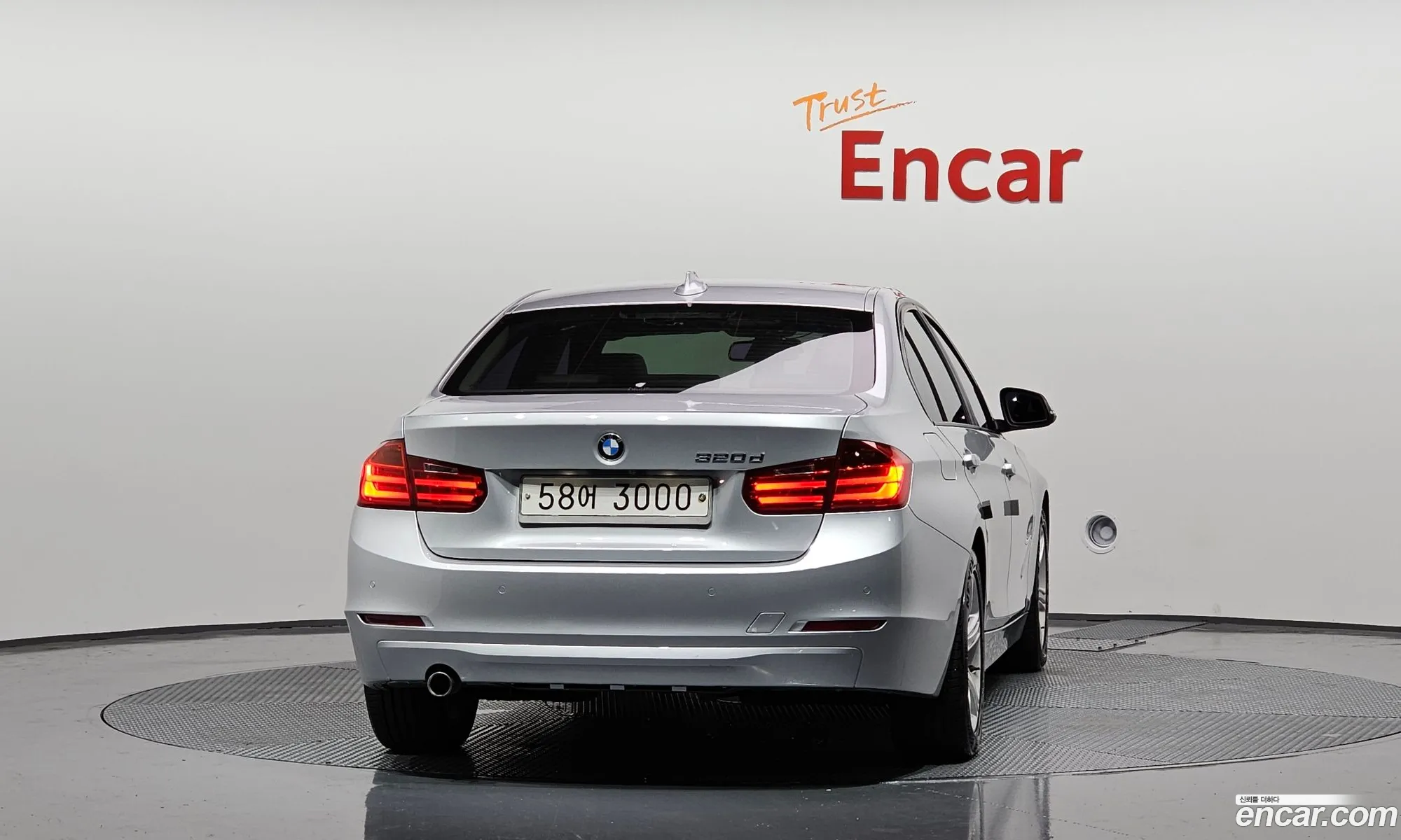 BMW 3 Series F30 320D - фотография 1133259