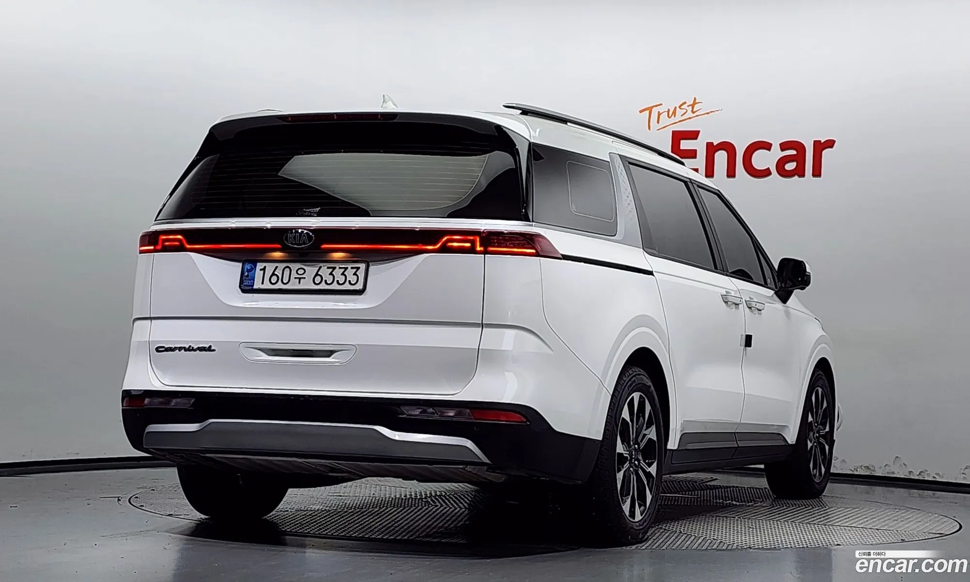 Kia Carnival 4Th Generation 9-Seater Prestige - фотография 12479174