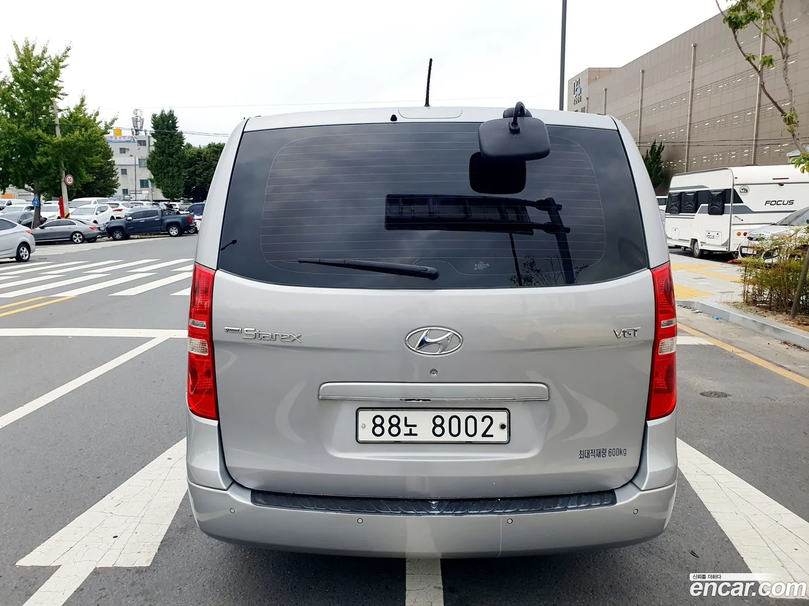 Hyundai Grand Starex 5-Seater Van Smart - фотография 12515572