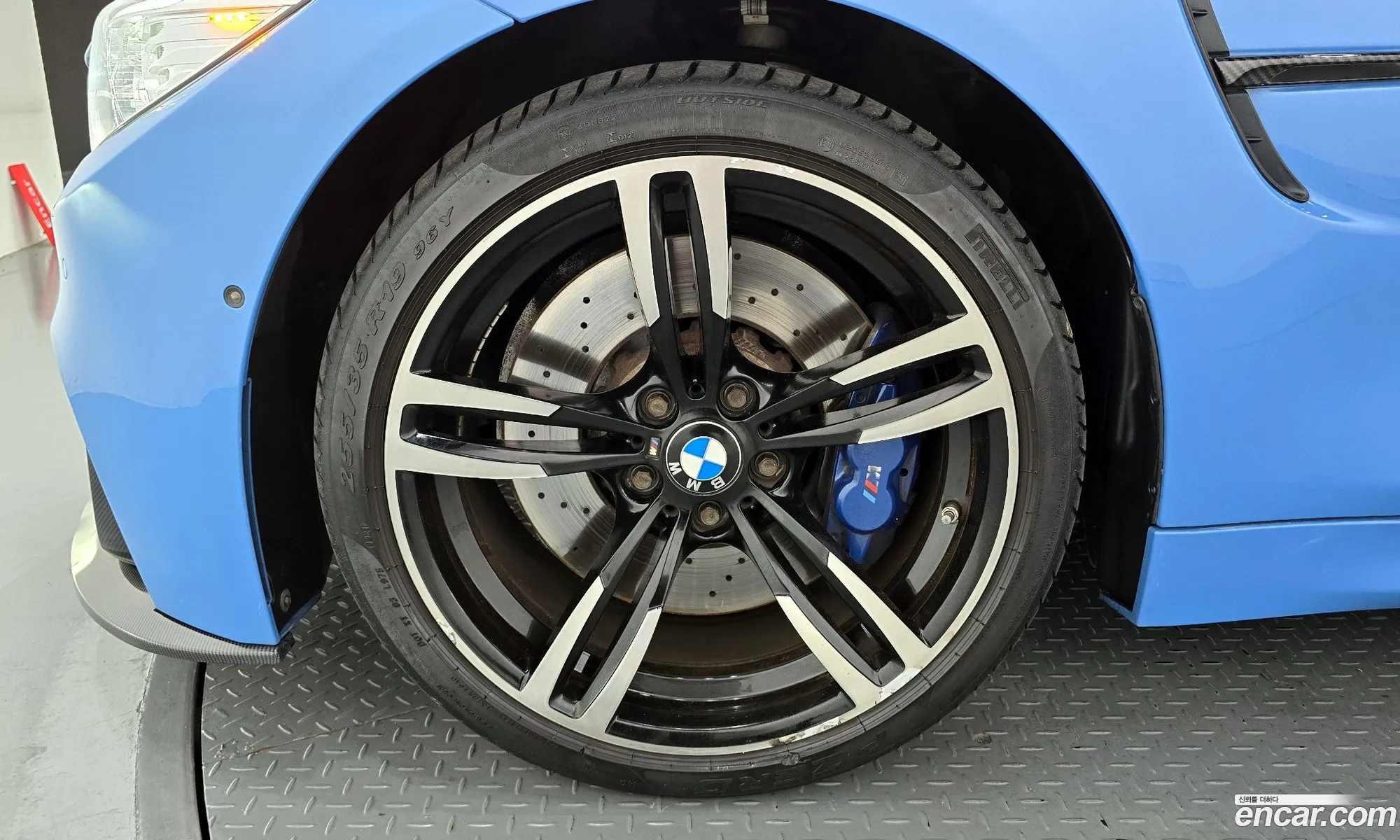 BMW M4 F82 M4 Coupe Performance Silencer Edition - фотография 13496469