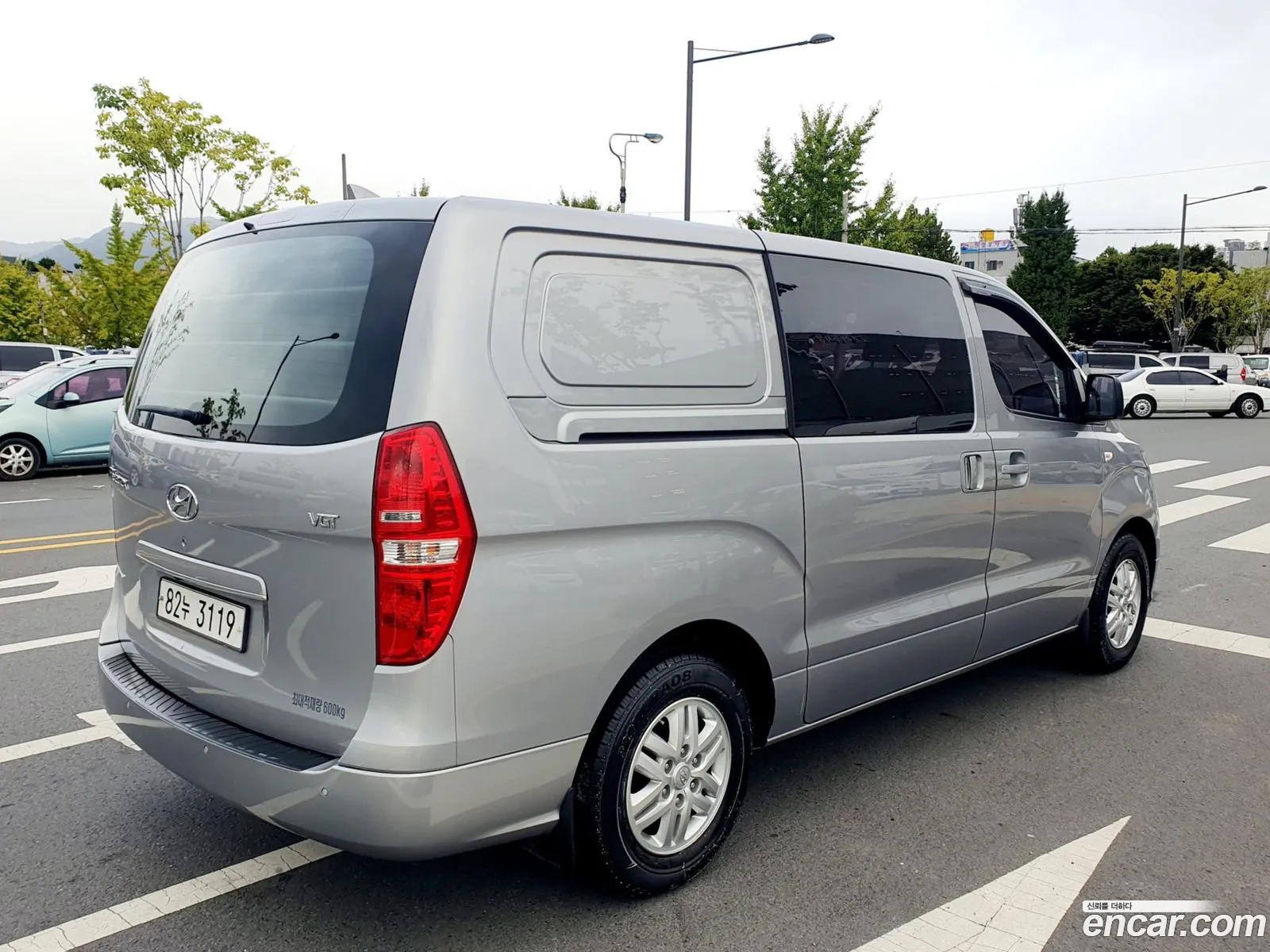Hyundai The New Grand Starex Van 5-Seater Smart - фотография 14129437