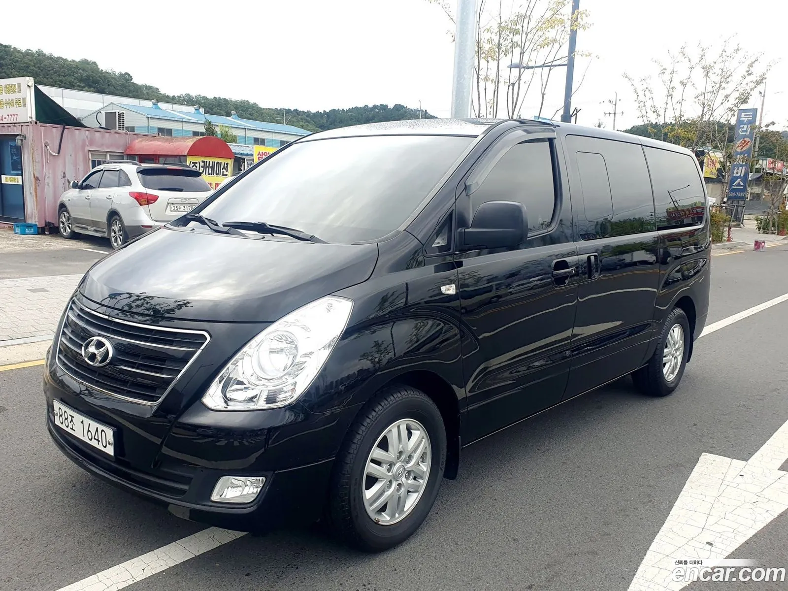 Hyundai Grand Starex 5-Seater Van Modern - фотография 12481561
