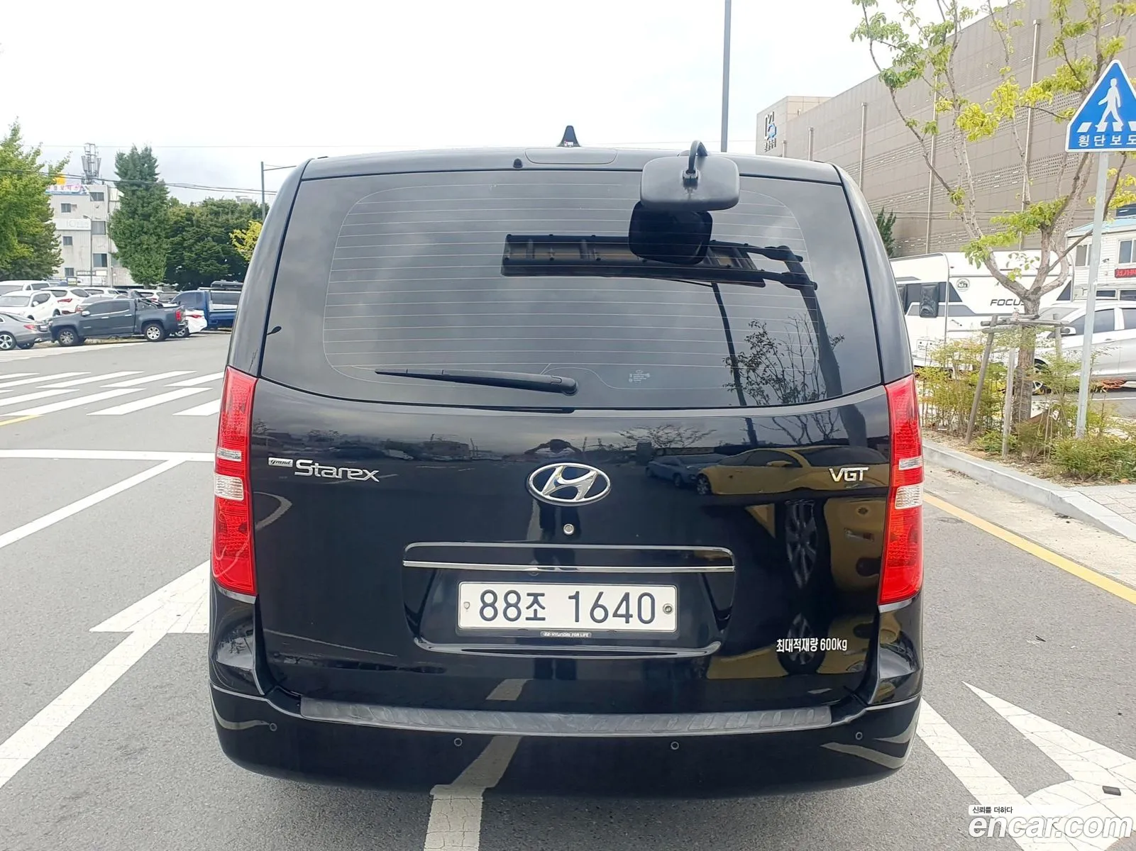 Hyundai Grand Starex 5-Seater Van Modern - фотография 12481563