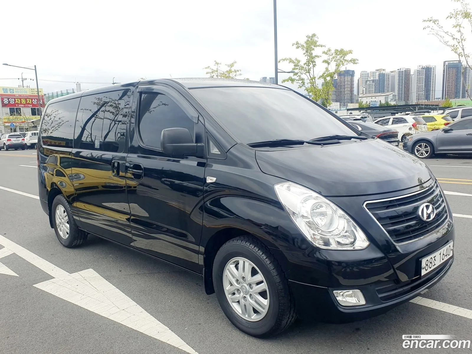 Hyundai Grand Starex 5-Seater Van Modern - фотография 12481565