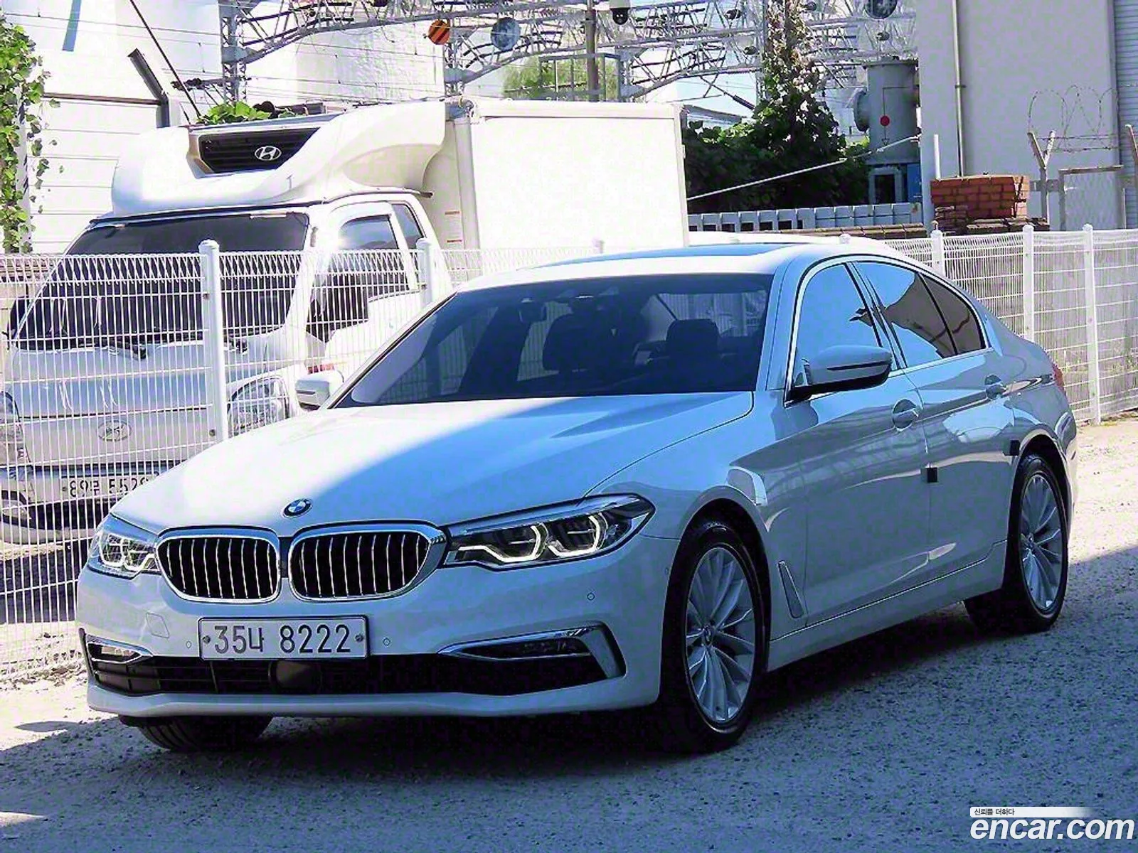 BMW 5 Series G30 520D Luxury Plus - фотография 13496417