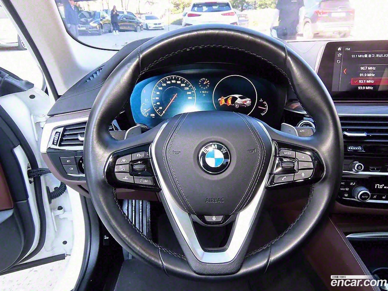 BMW 5 Series G30 520D Luxury Plus - фотография 13496422