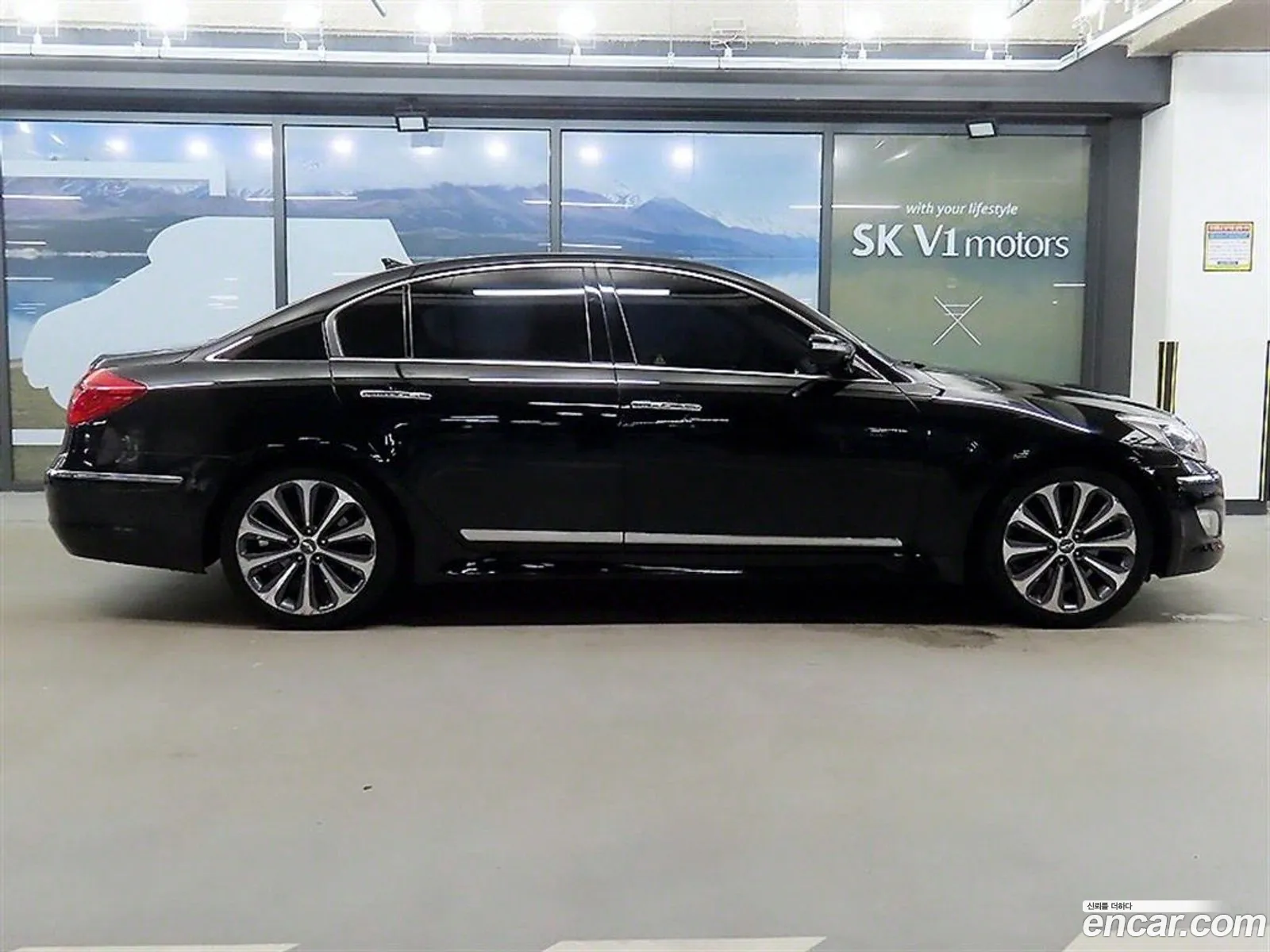 Hyundai Genesis Bh380 Royal Basic Model - фотография 13630476