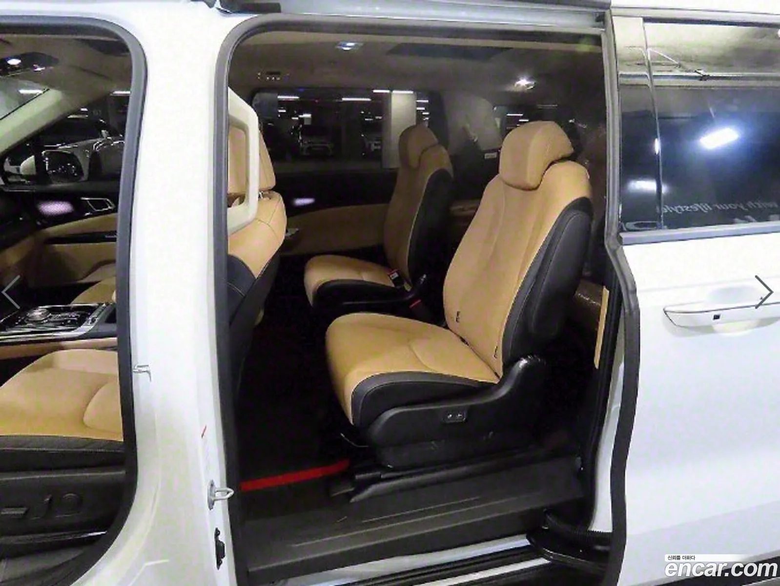 Kia Carnival 4Th Generation 9-Seater Signature - фотография 12497203