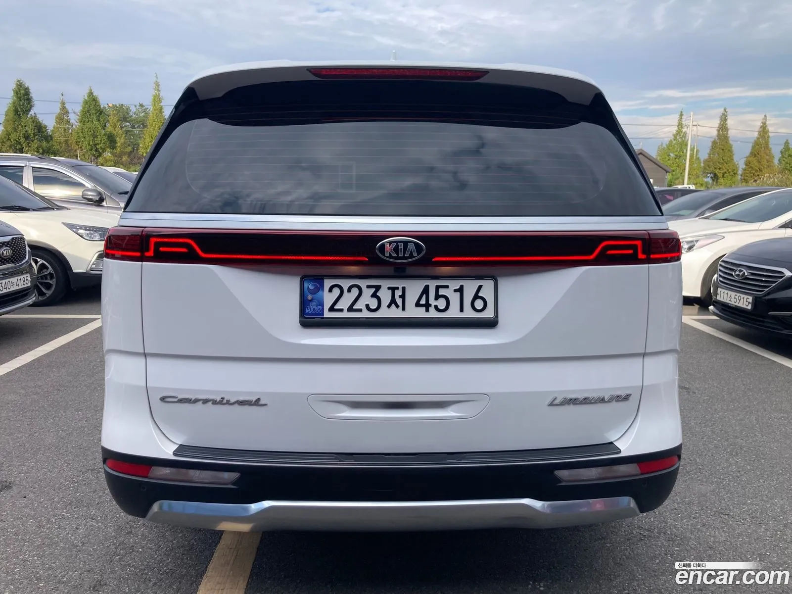 Kia Carnival 4Th Generation 7-Seater Signature - фотография 13173649