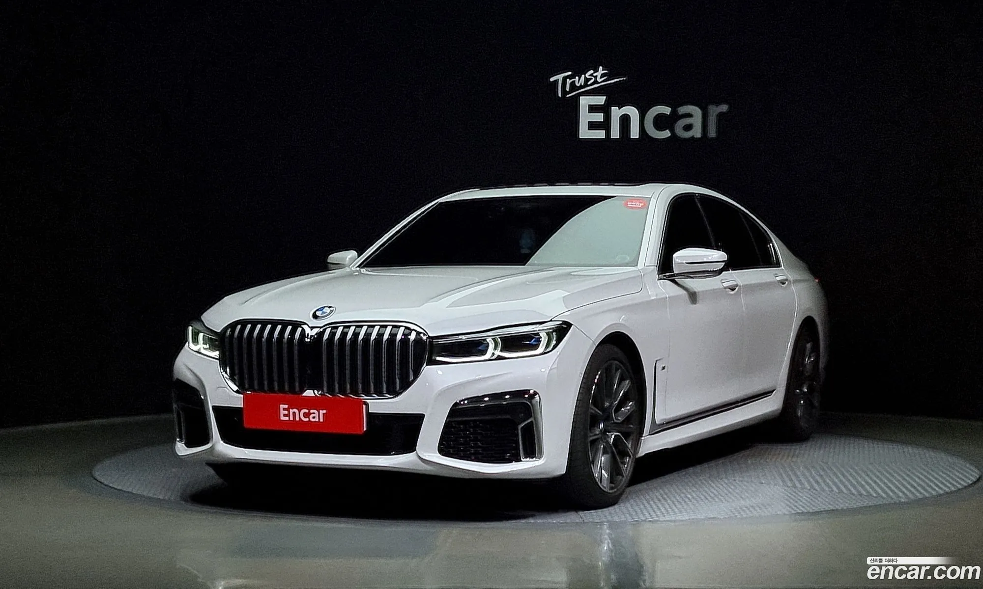 BMW 7 Series G11 730D xDrive M Sports - фотография 13496405