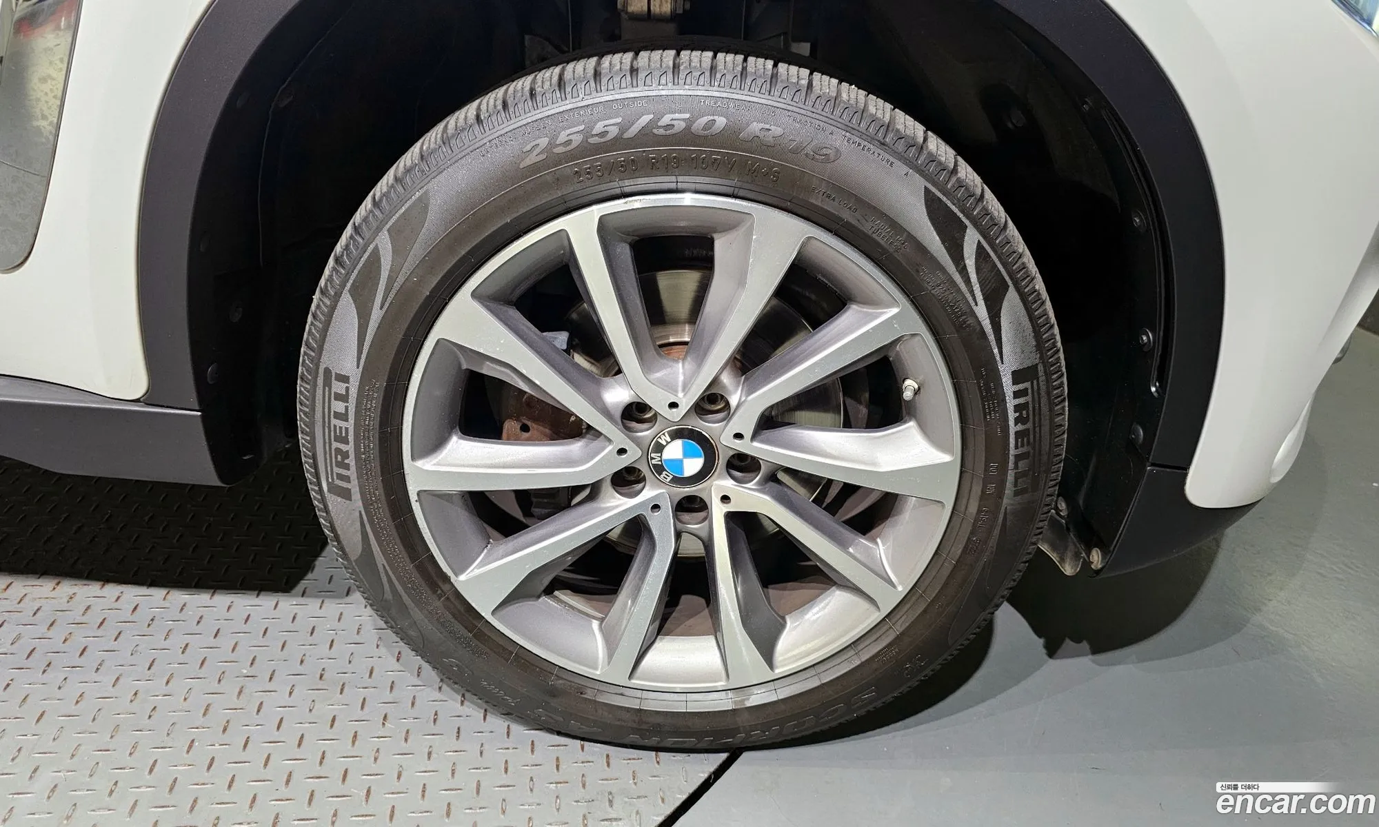 BMW X6 F16 xDrive 30D - фотография 13496392