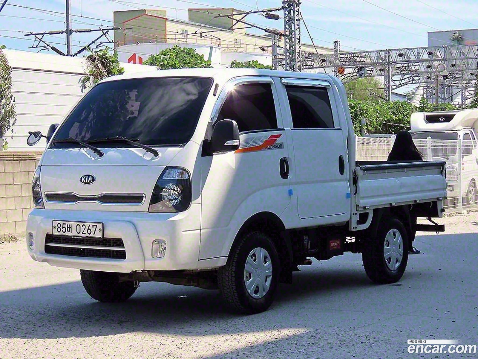 Kia Asia Bongo Iii Cargo Truck 1 Ton 4Wd Double Cab - фотография 13653887