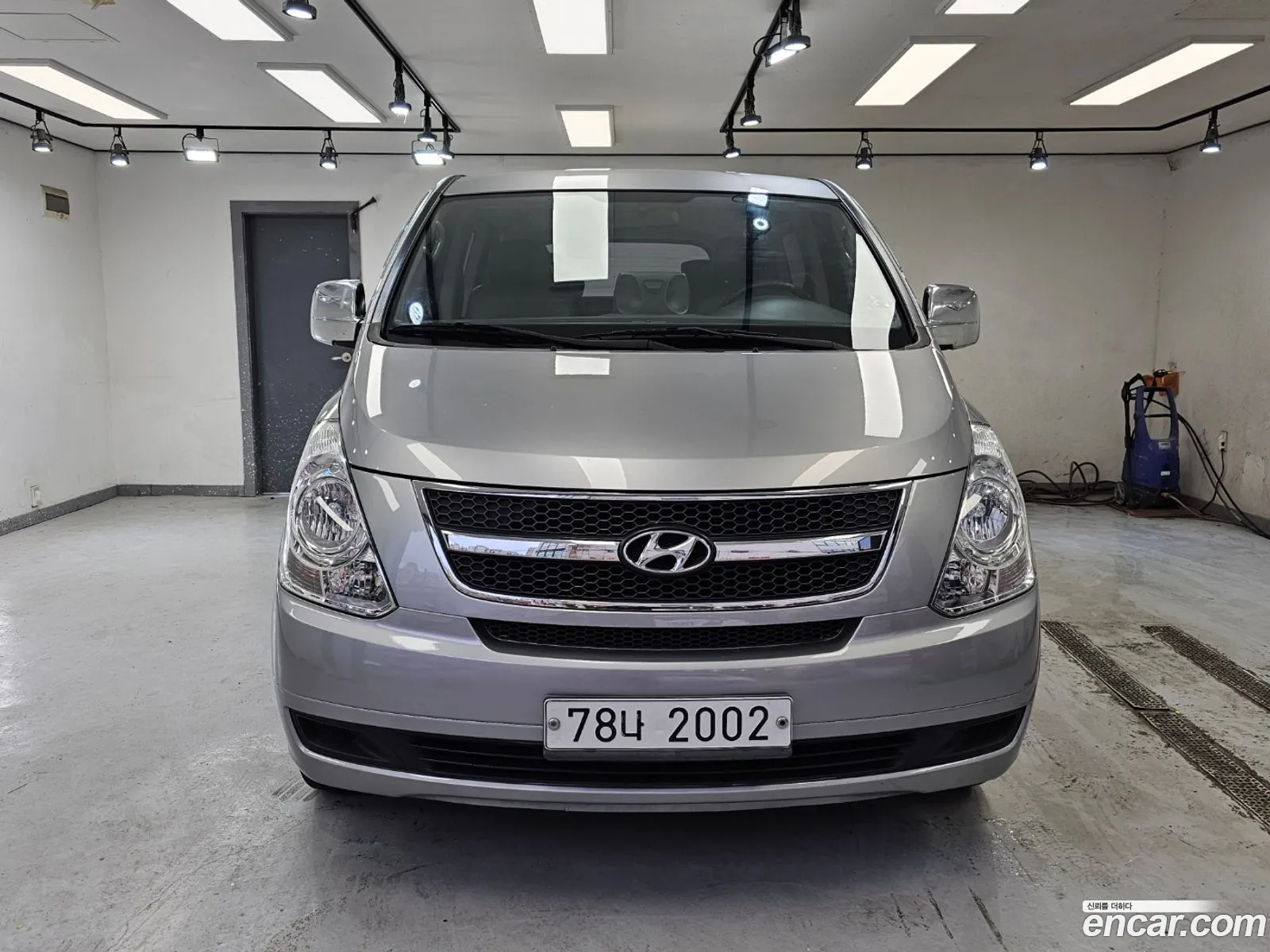 Hyundai Grand Starex 12-Seater Wagon Cvx Deluxe - фотография 12515624