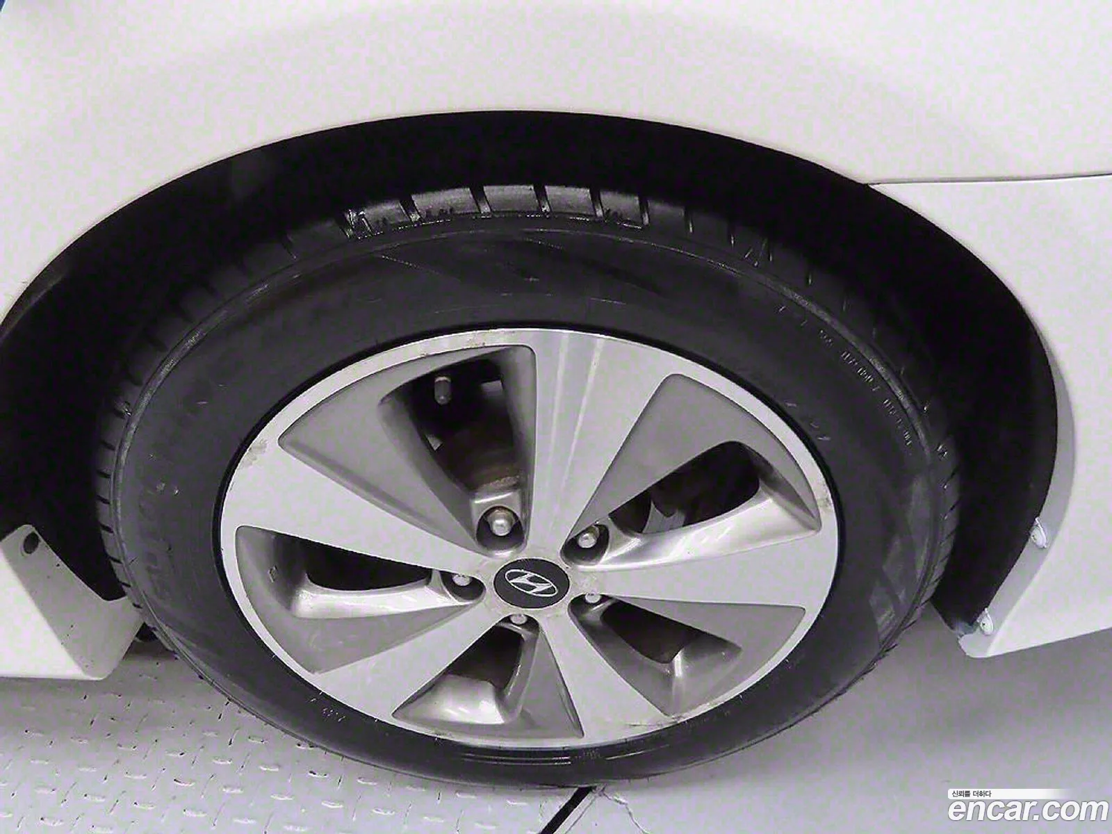 Hyundai Sonata Hybrid 20 Premier - фотография 12481552