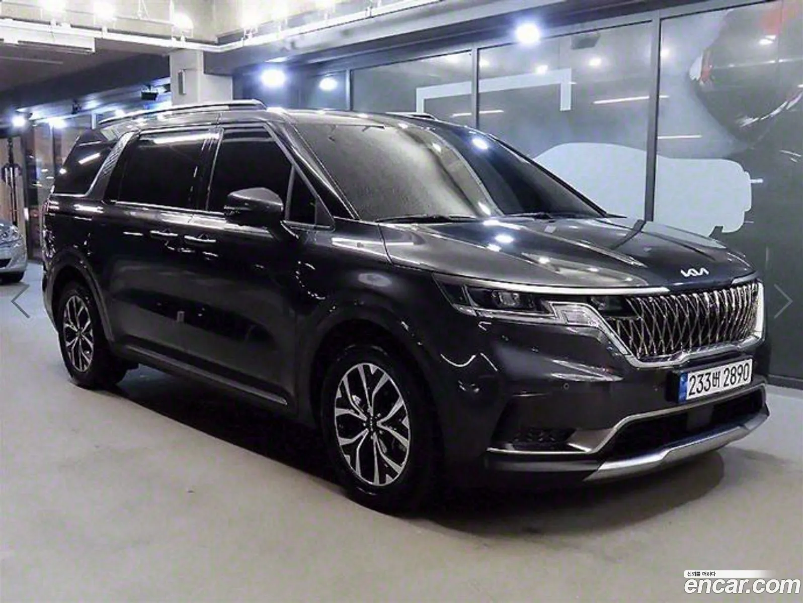 Kia Carnival 4Th Generation 9-Seater Signature - фотография 12515594