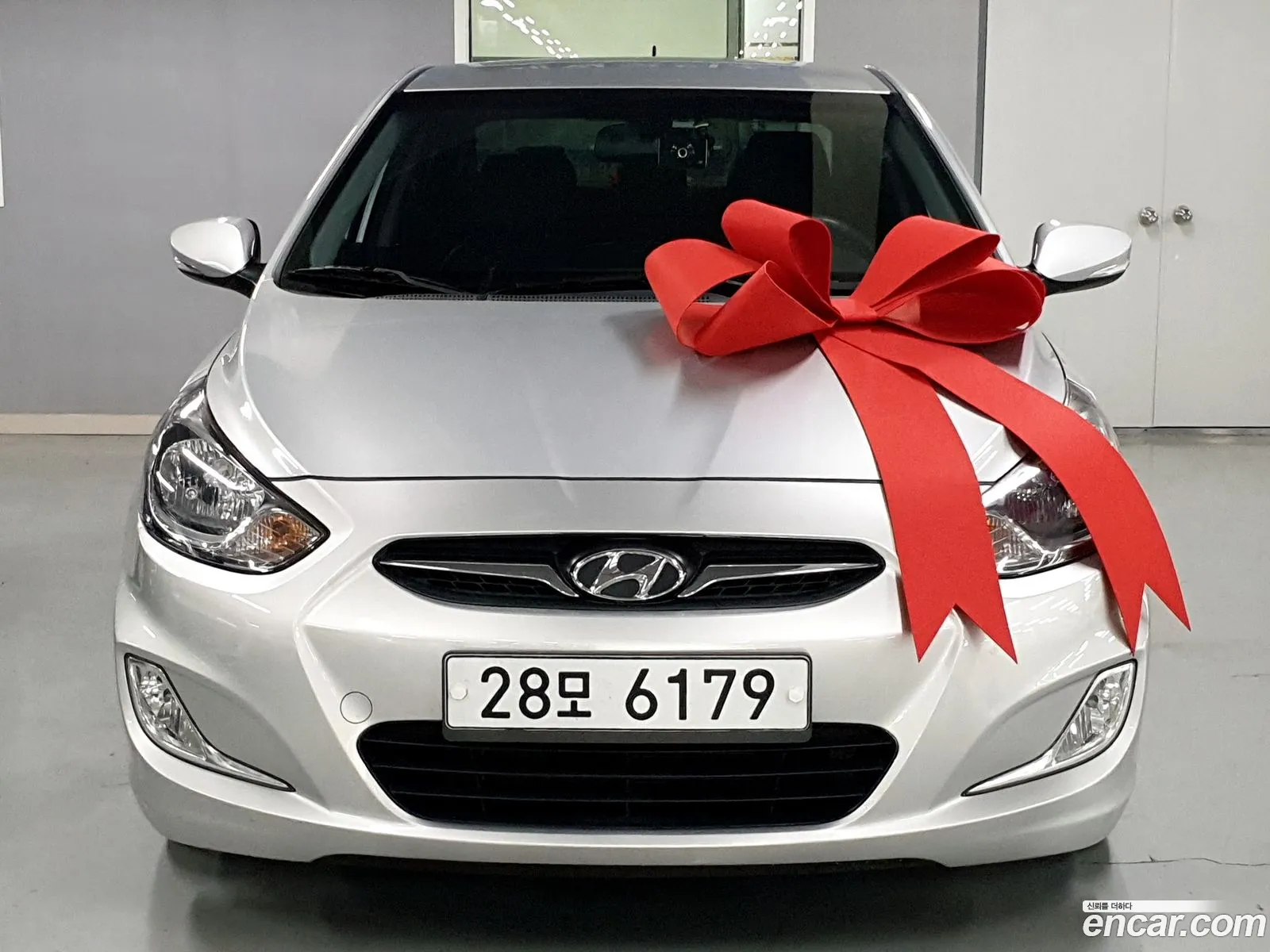 Hyundai Accent New Model 14 Vvt Premier - фотография 12511538