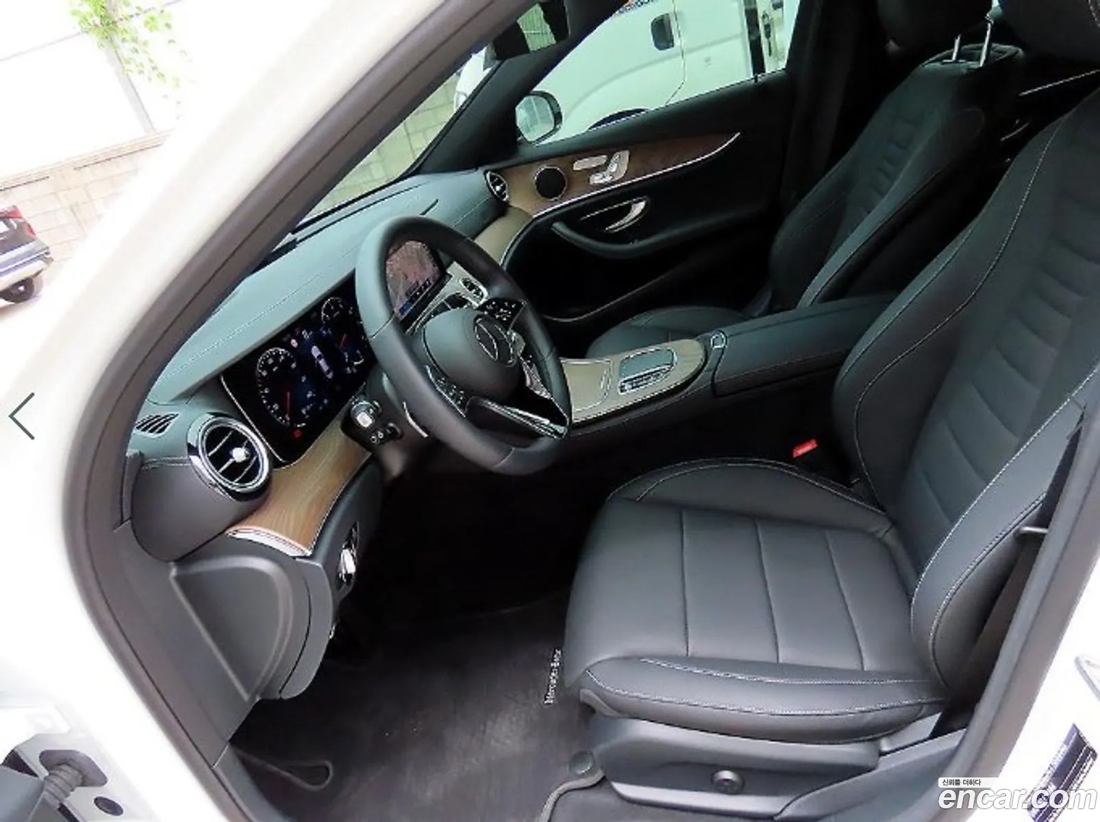 Mercedes E-Class W213 E250 Exclusive - фотография 13580948